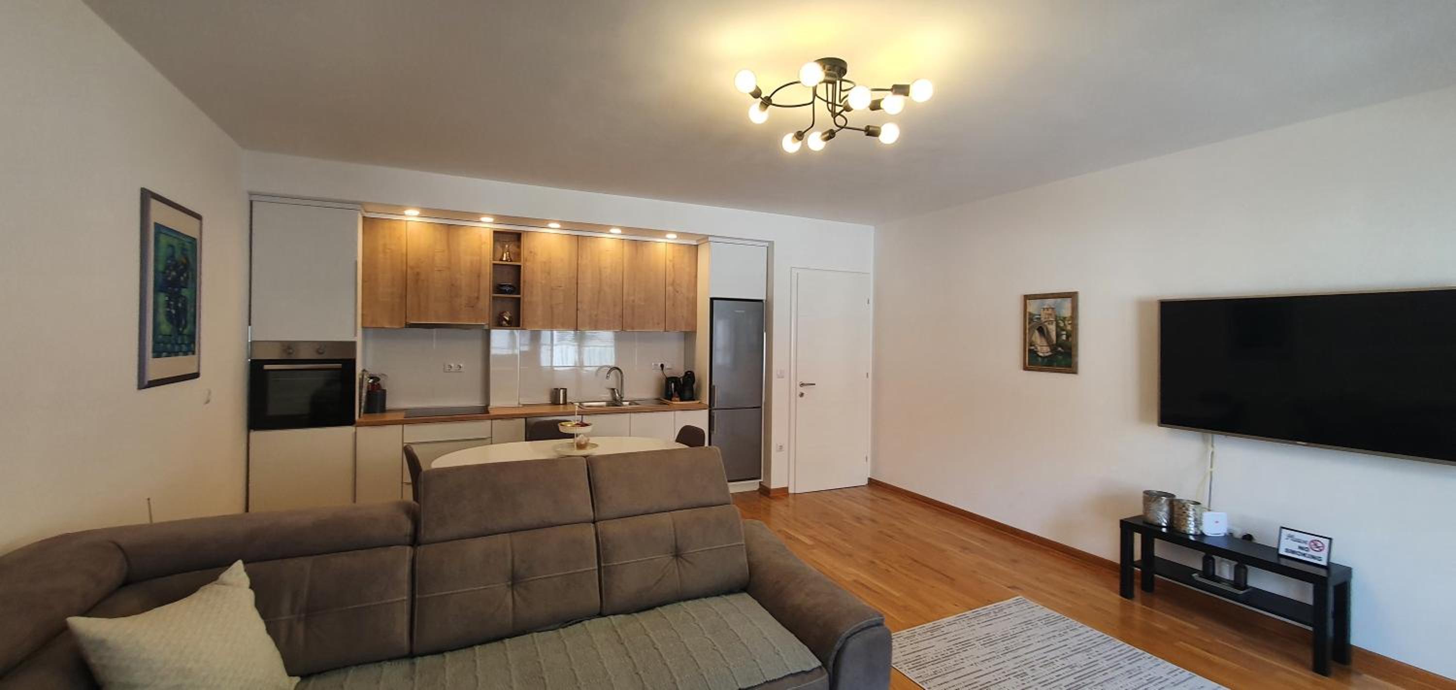 Apartment Nadia 3min from Old Bridge with FREE Garage view 4
