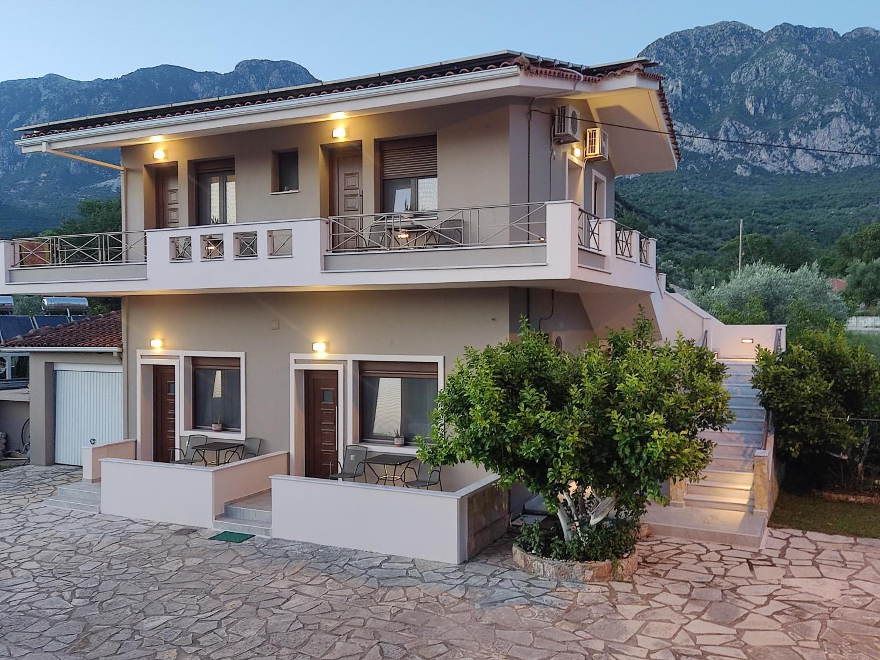 Erietta Rooms view 5