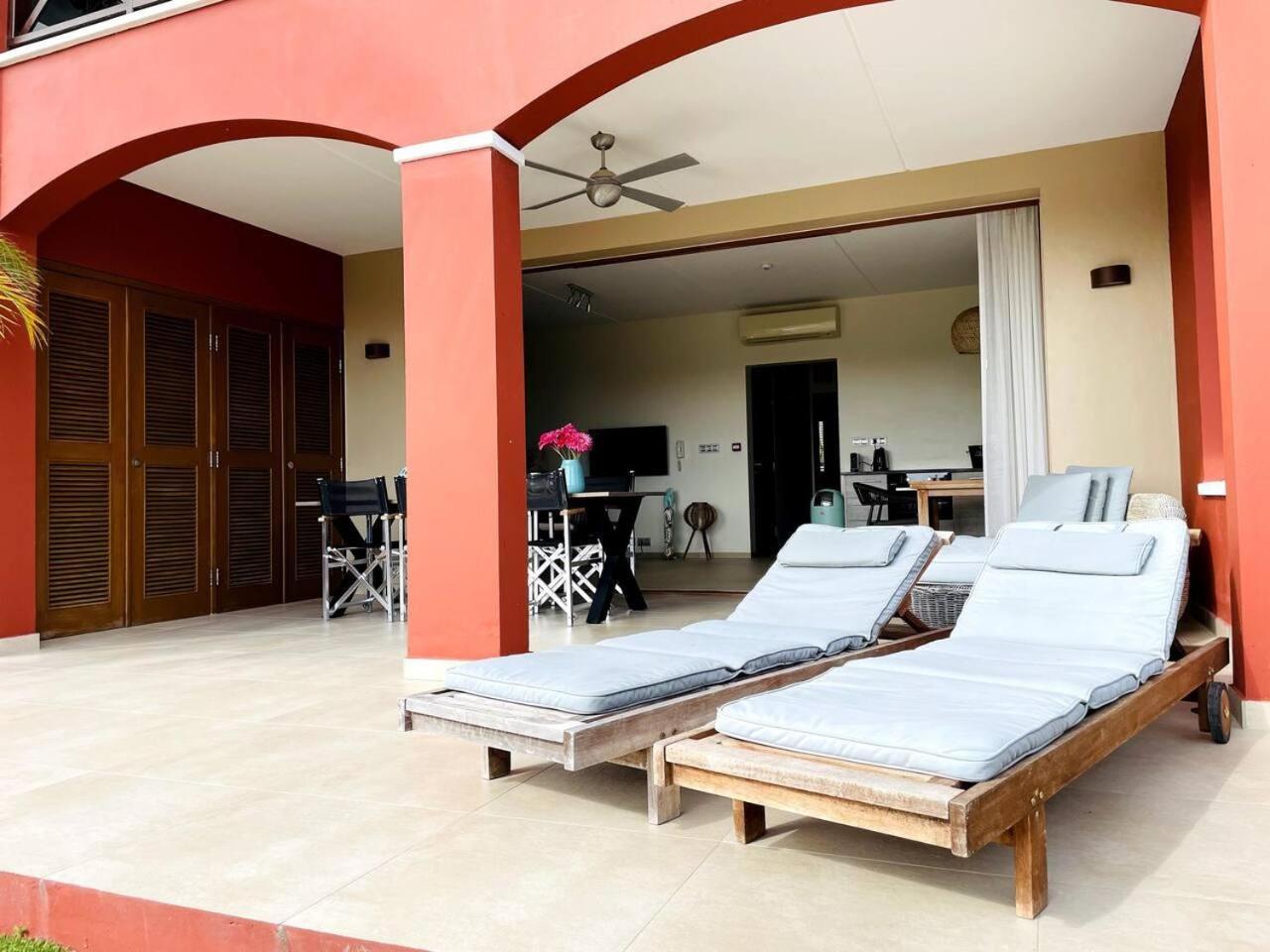 Appartement La Maya met zwembad strand Jan Thiel view 4