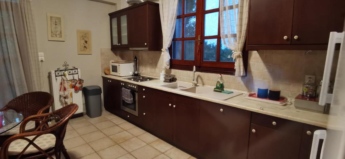 Villa Skine with private pool and garden view 3
