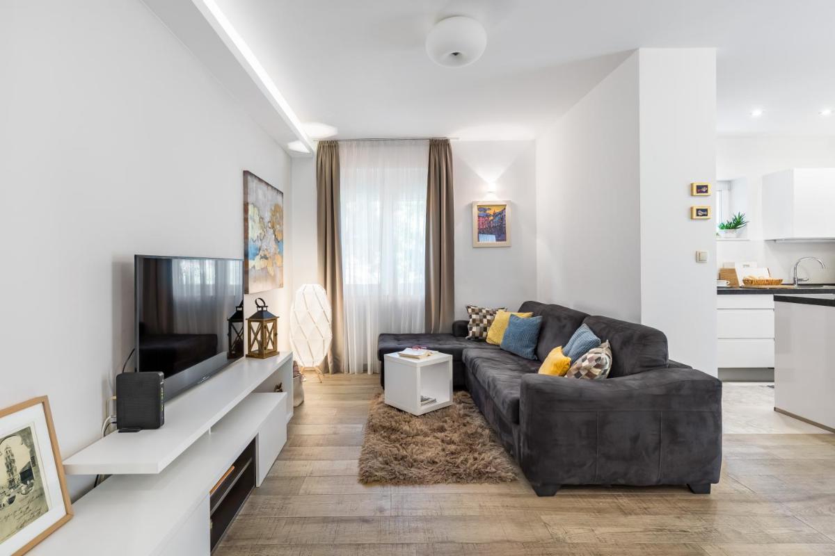Top Location Apartment "Park" view 2