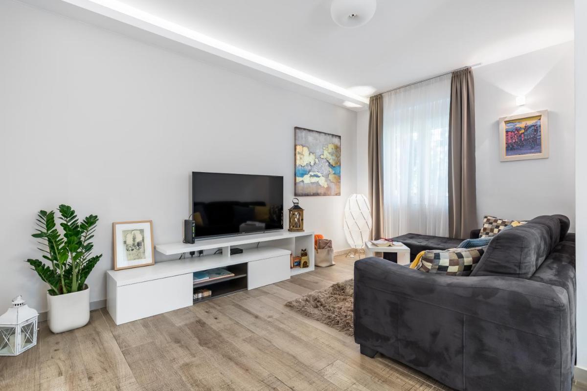 Top Location Apartment "Park" view 4