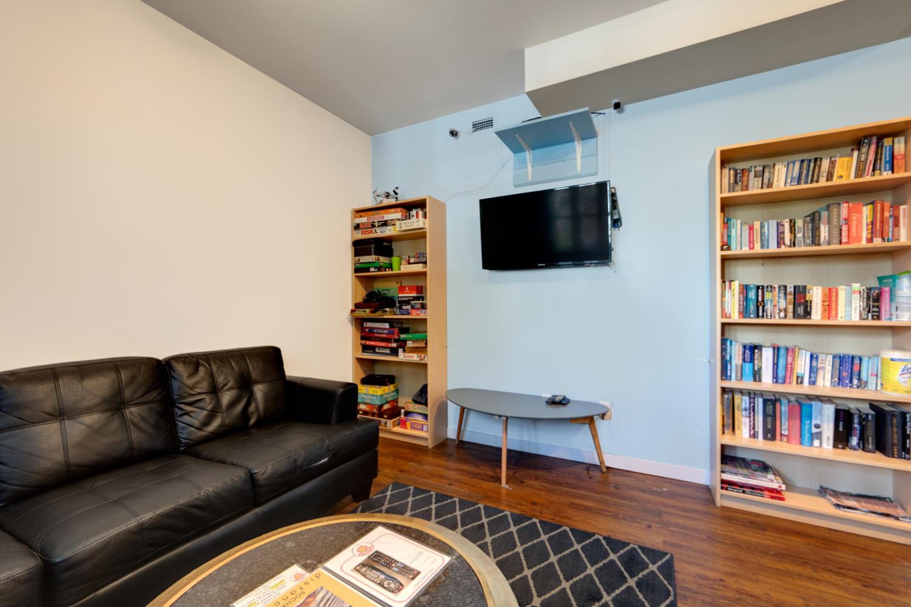 HI Kelowna Hostel