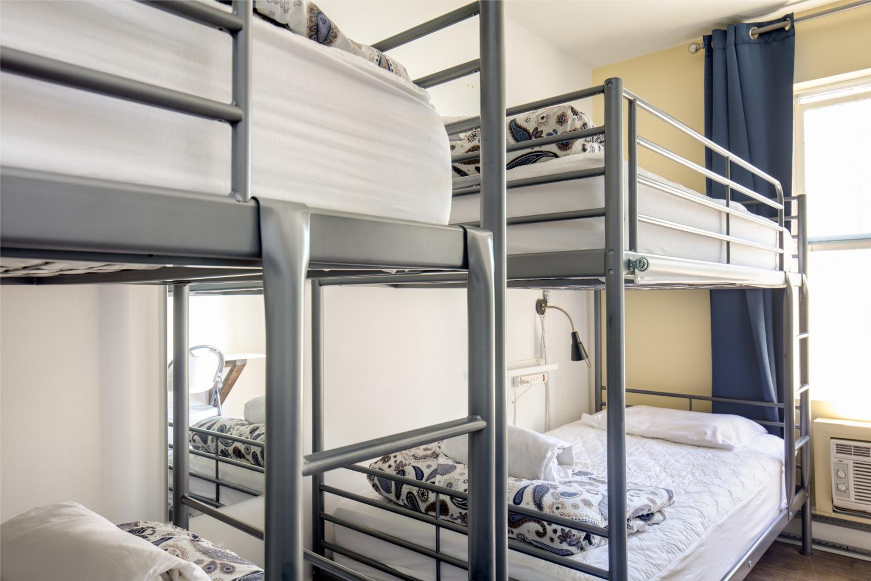 HI Kelowna Hostel