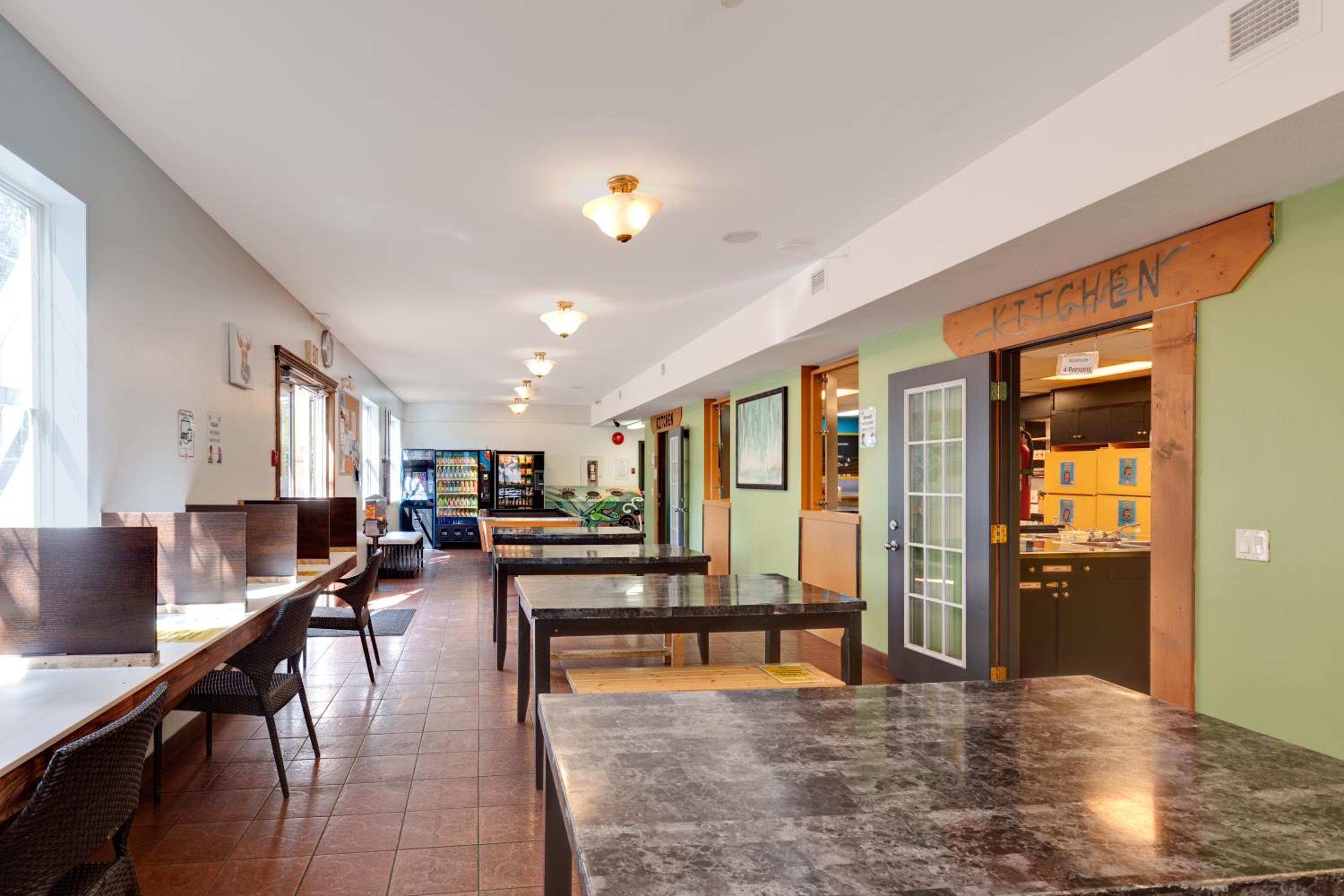 HI Kelowna Hostel