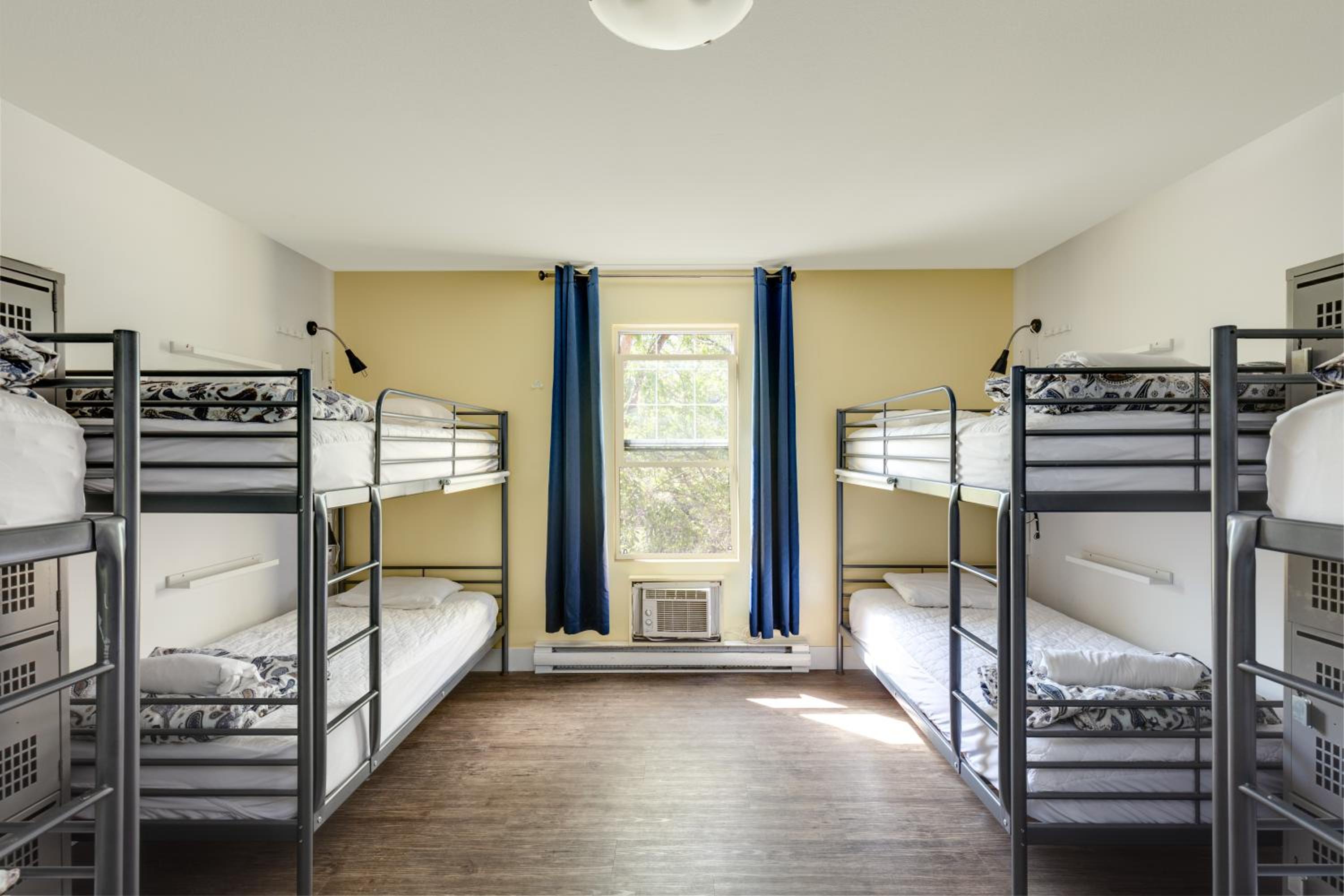 HI Kelowna Hostel