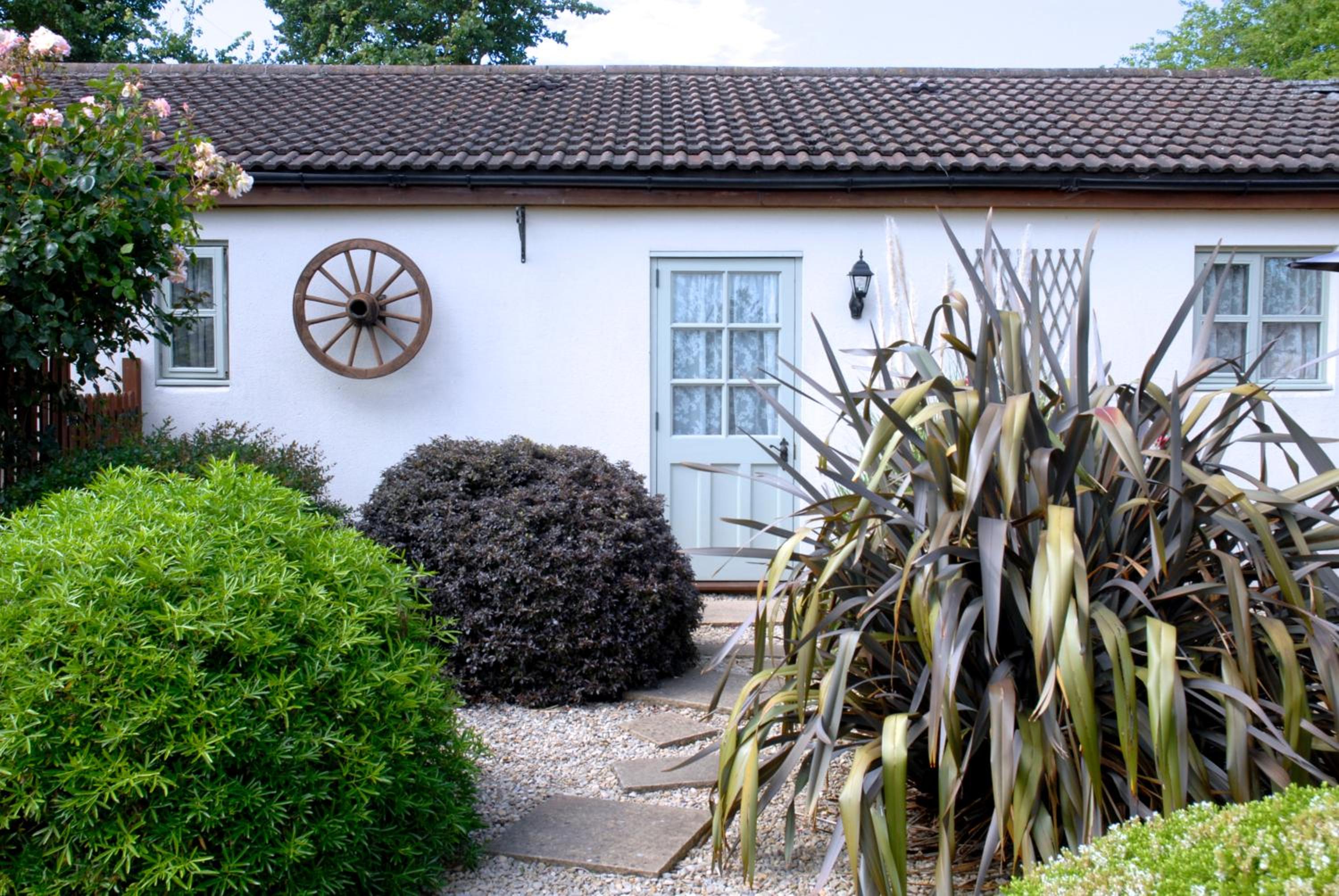 Ashton Cottages
