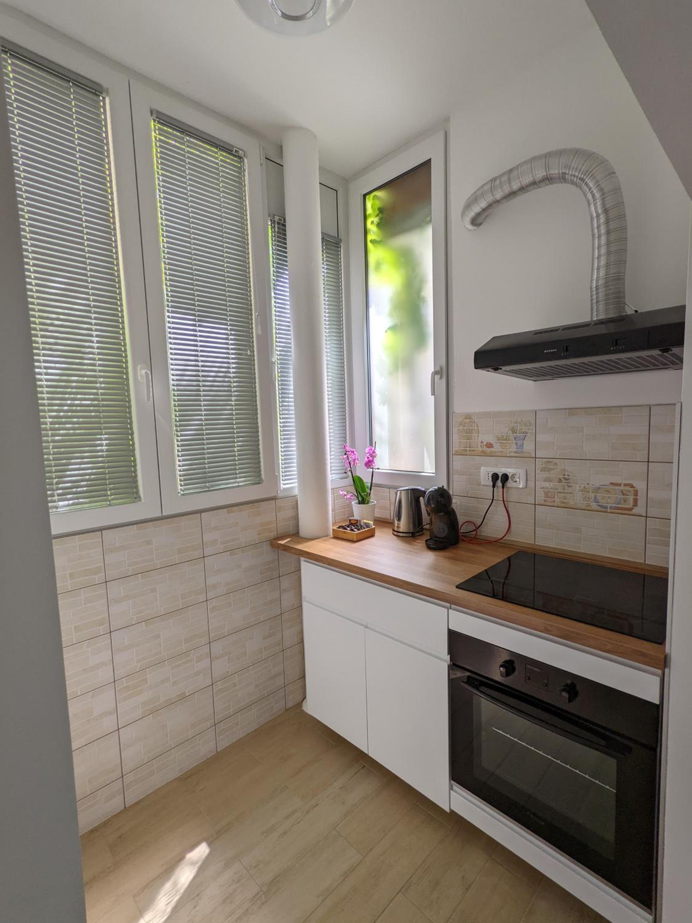 Apartma Ana