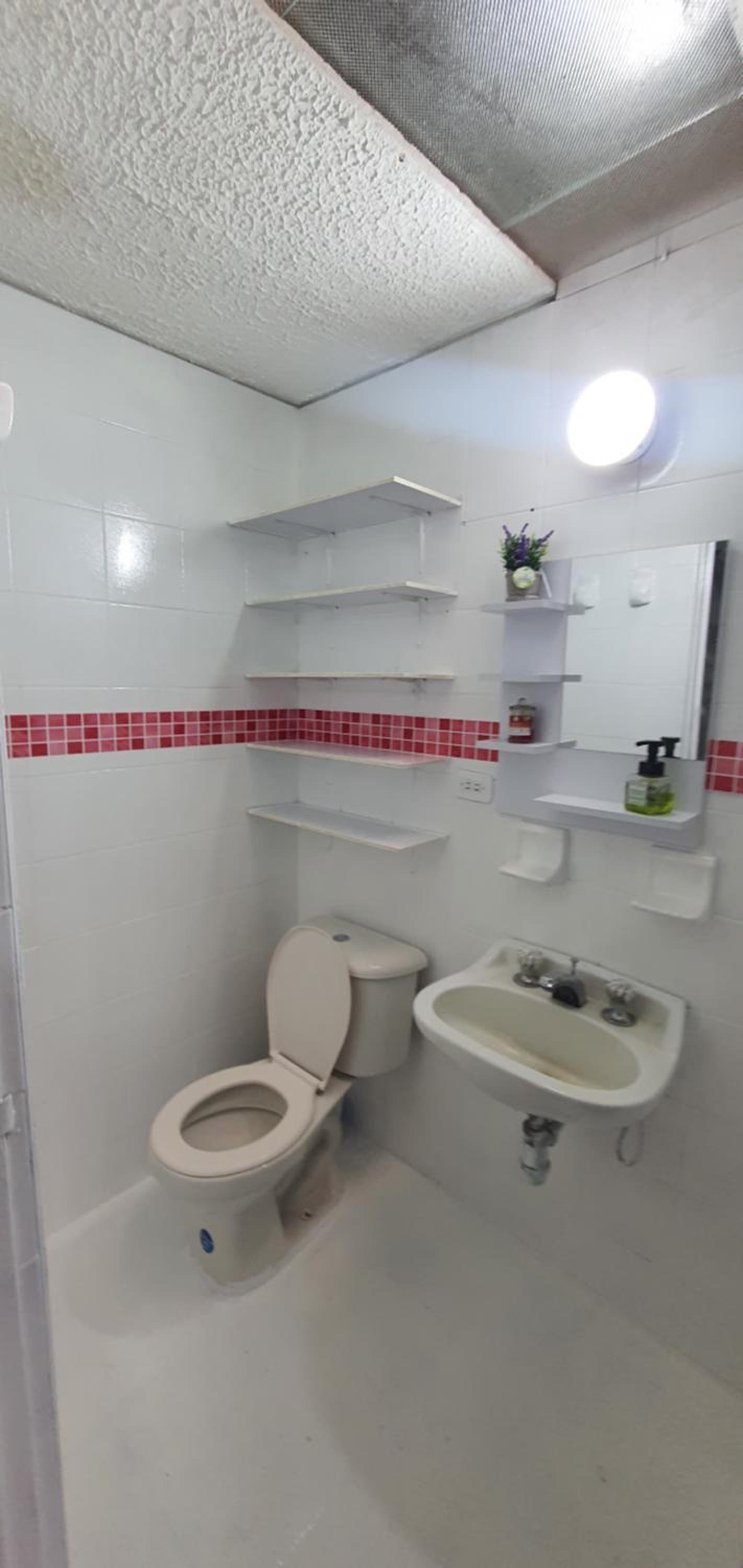 Portal Norte 170 ACOGEDORAS HABITACIONES CON TODOS LOS SERVICIOS