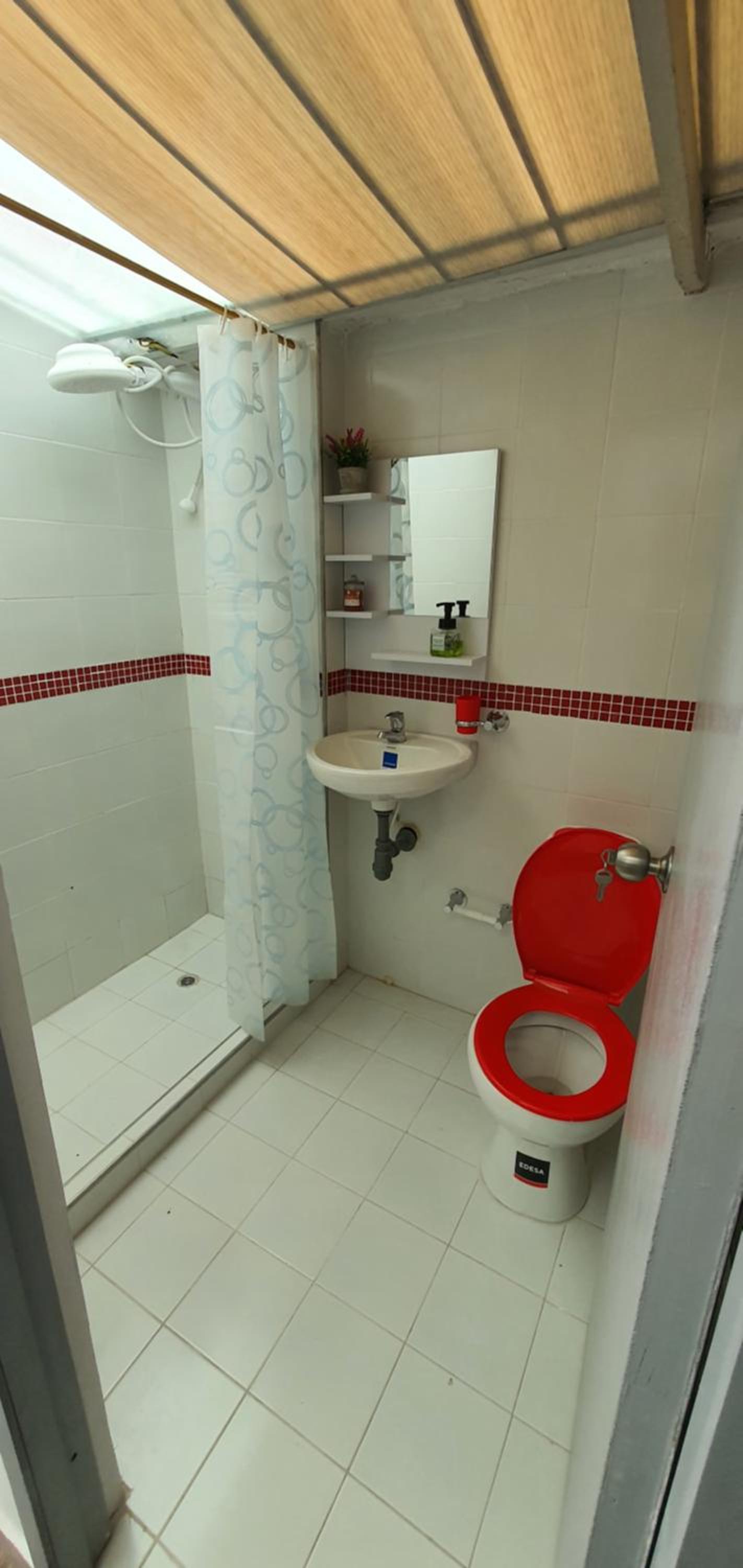 Portal Norte 170 ACOGEDORAS HABITACIONES CON TODOS LOS SERVICIOS