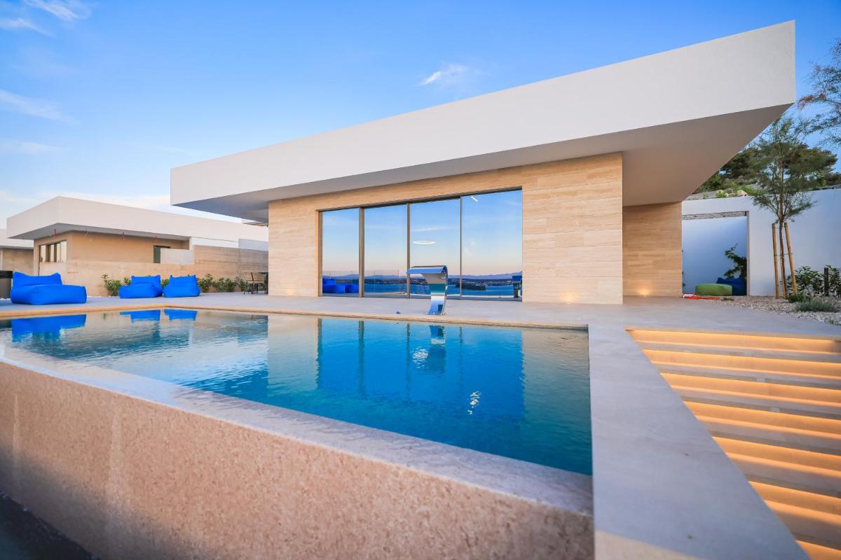 Villa View view 2