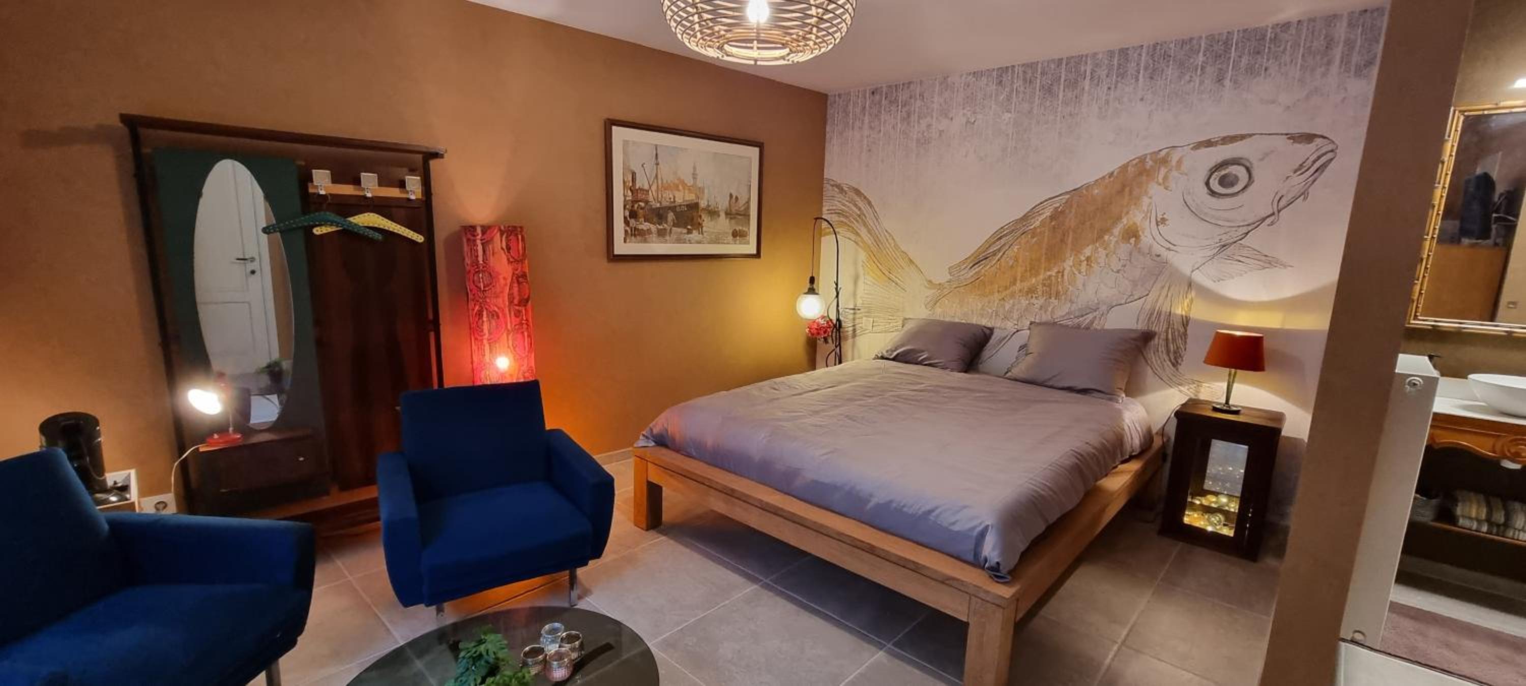 La Chèvre Folle - Lodging in Style with FREE basic breakfast