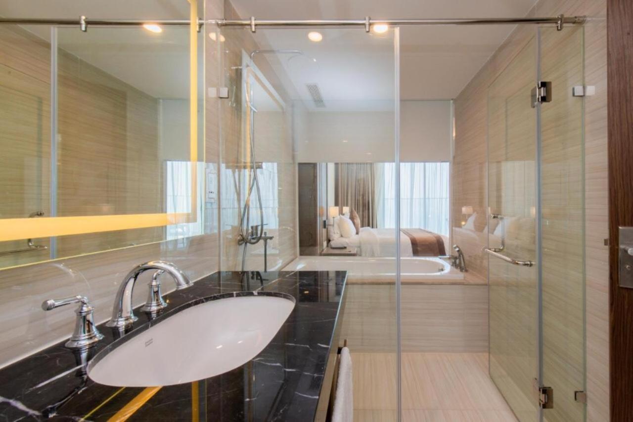 Man Beach Panorama Residences