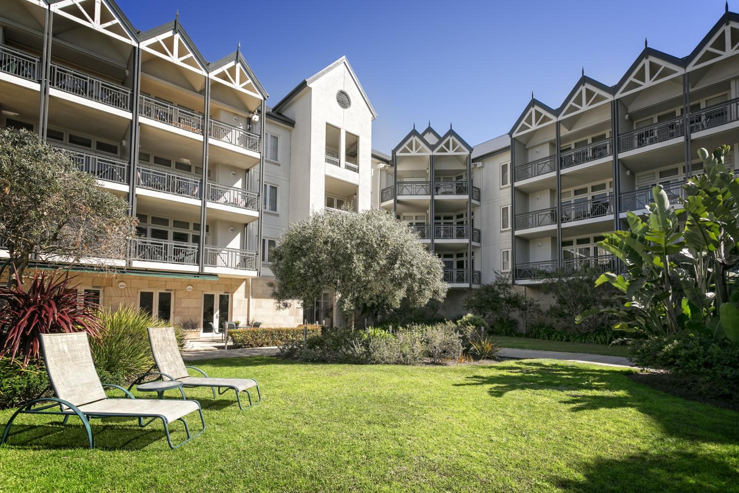 Portsea Village Resort