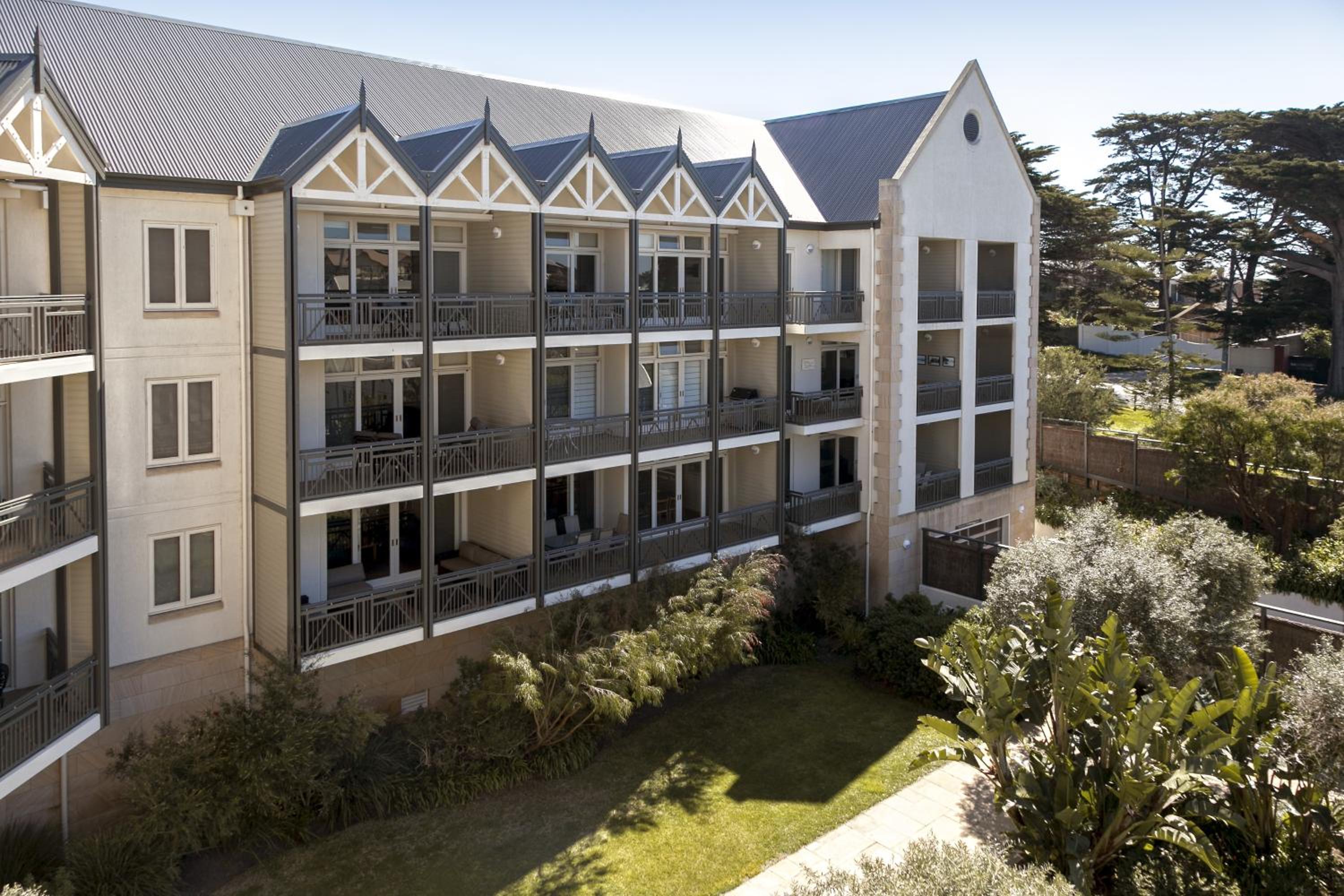 Portsea Village Resort