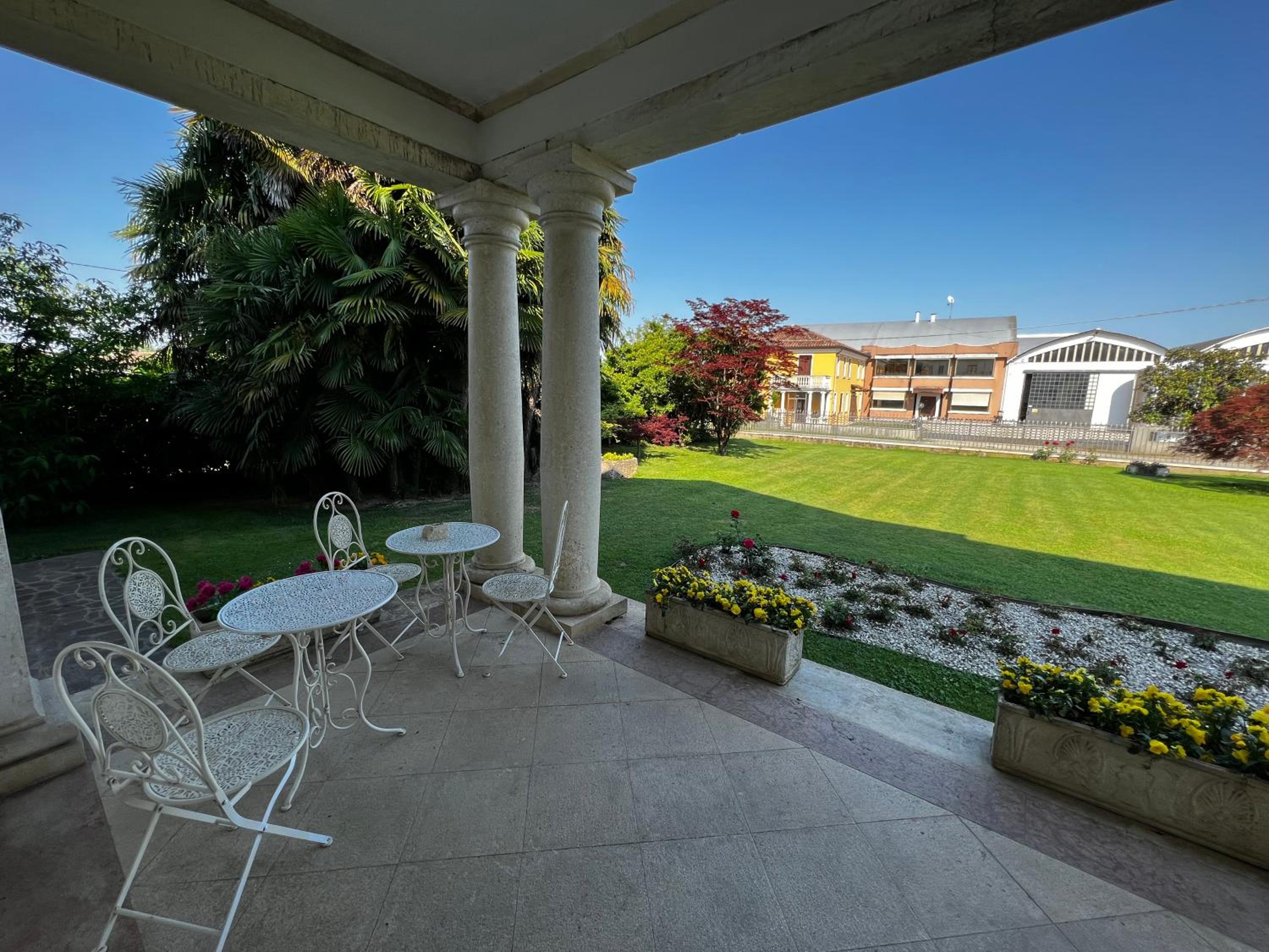 Villa Carla - Camera King Superior view 4