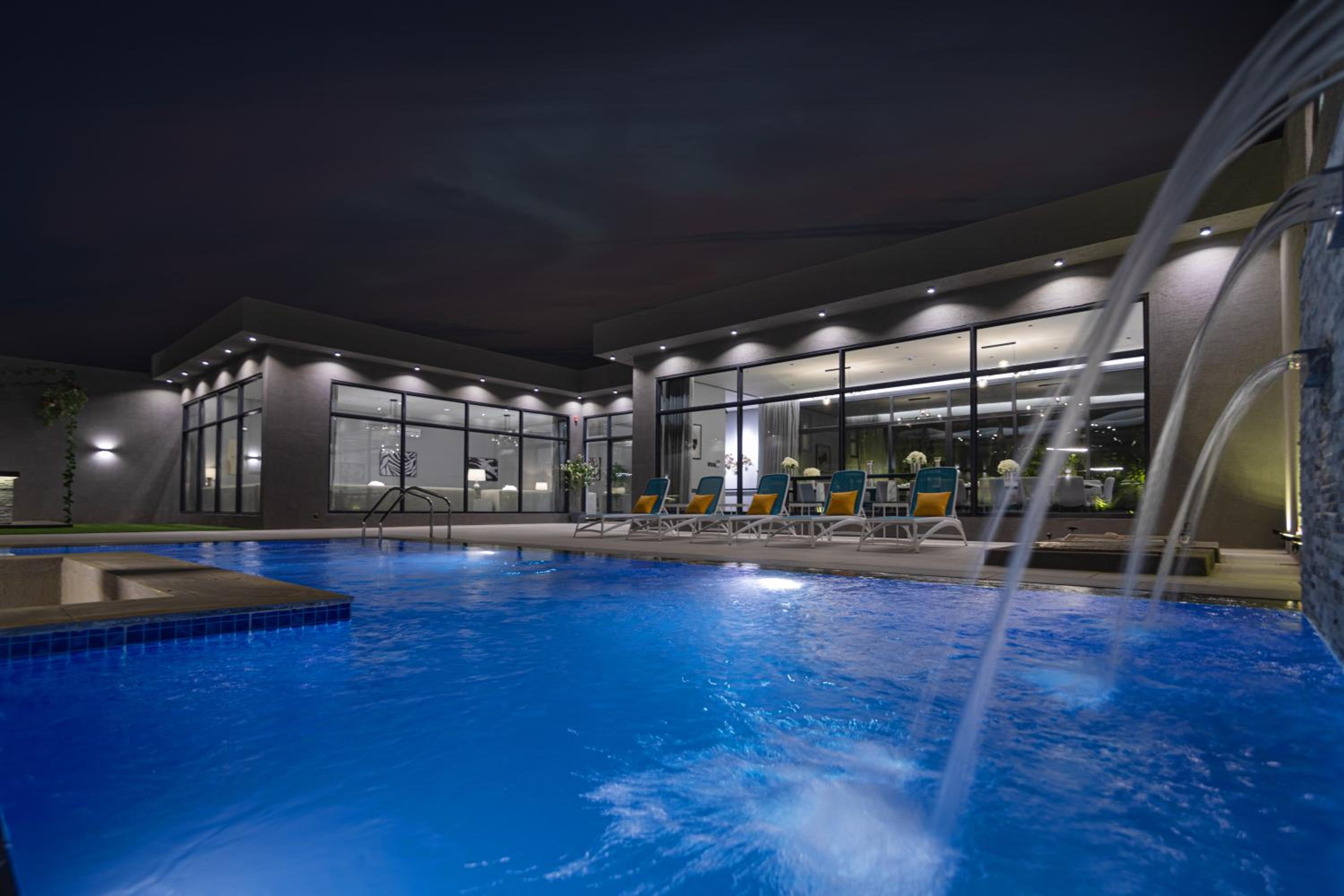 Riyadh View Resort منتجع و شاليهات الرياض فيو