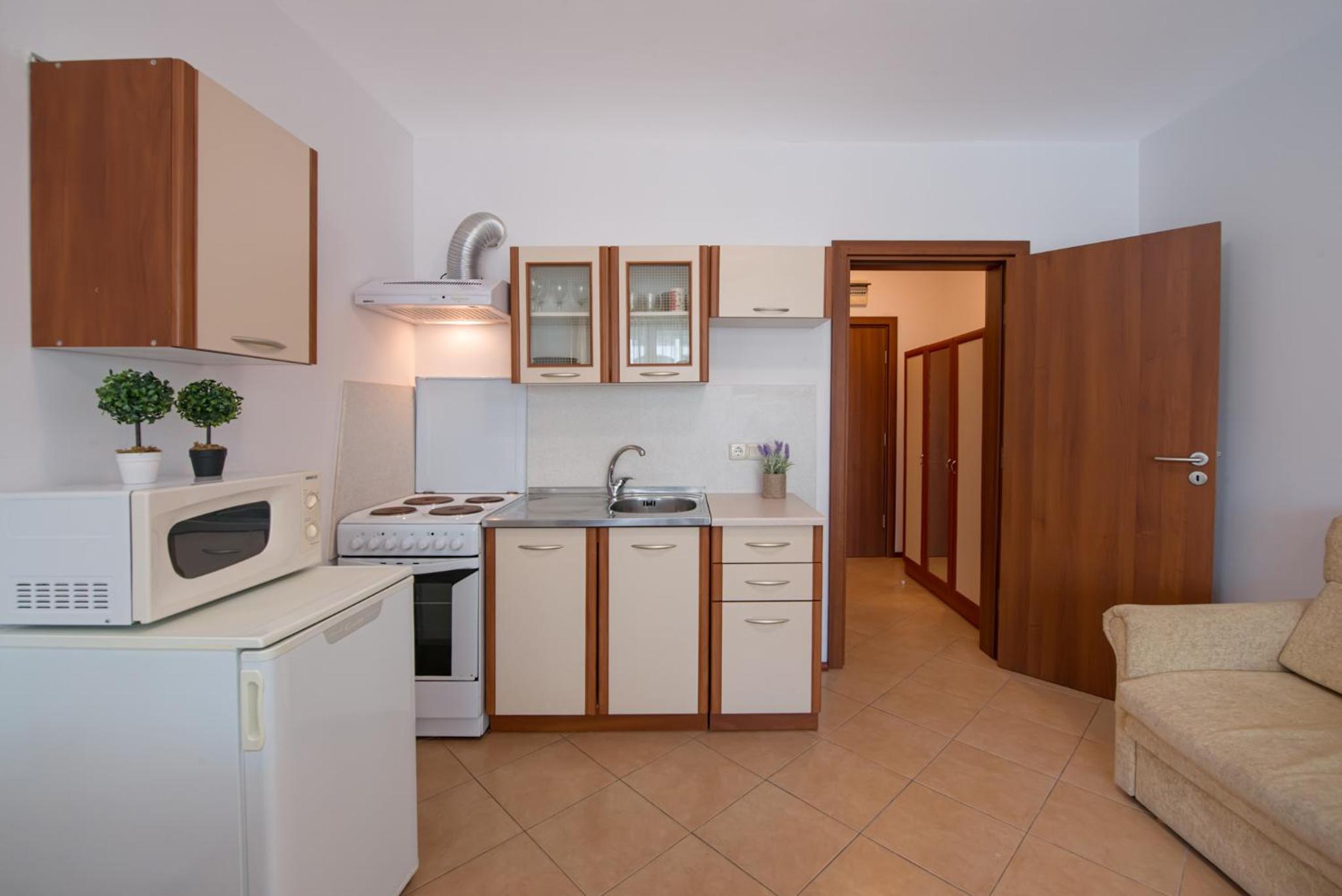 Chateau Del Mar Holiday Apartments view 2