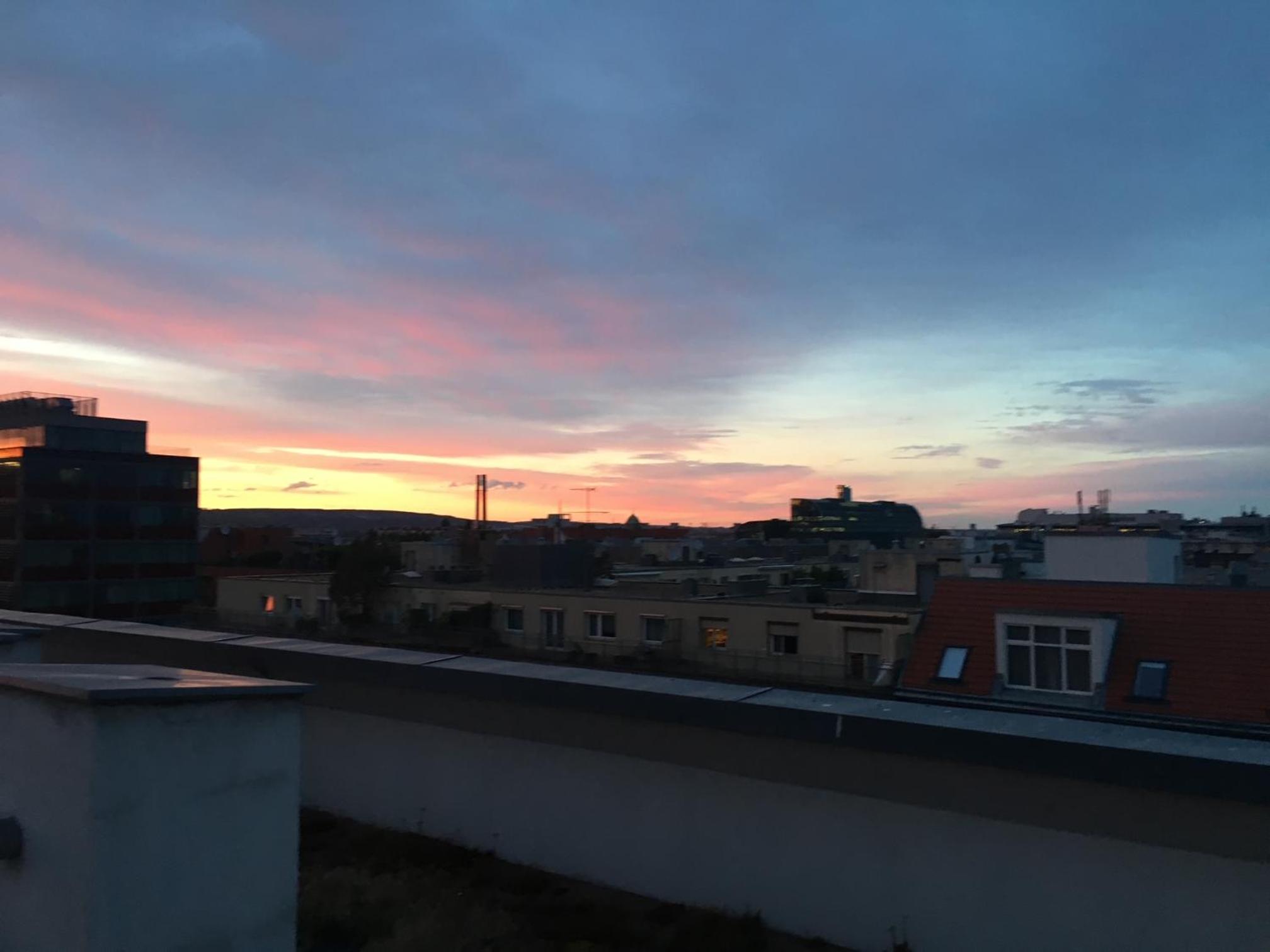 Dachgeschosswohnung mit kostenlosem Parkplatz und Internet!