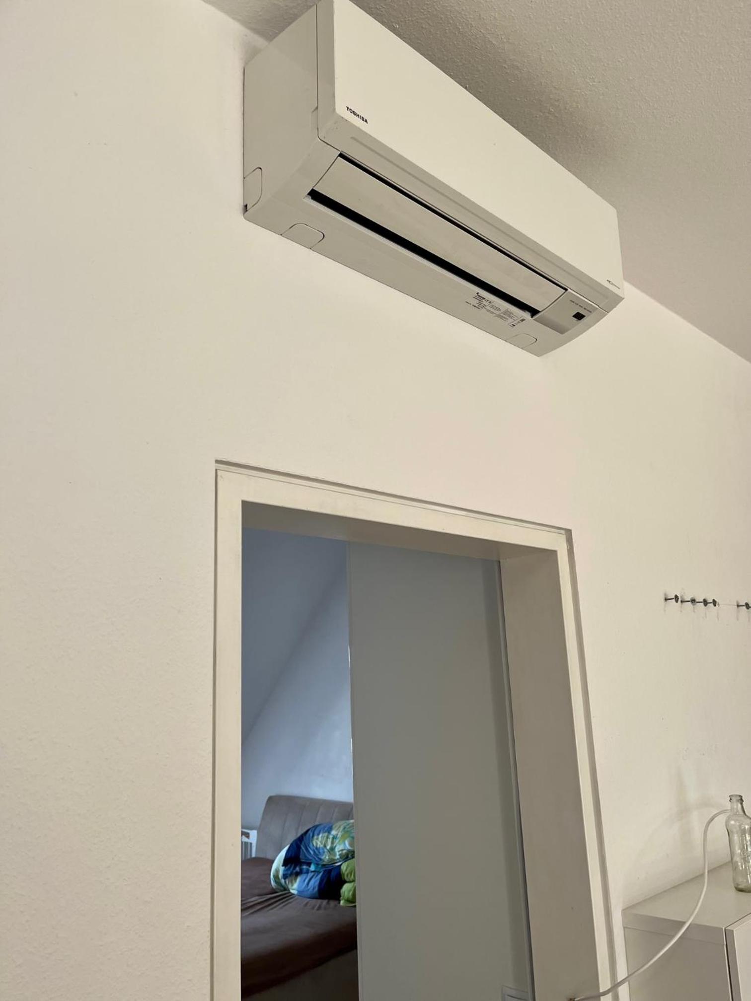 Dachgeschosswohnung mit kostenlosem Parkplatz und Internet!