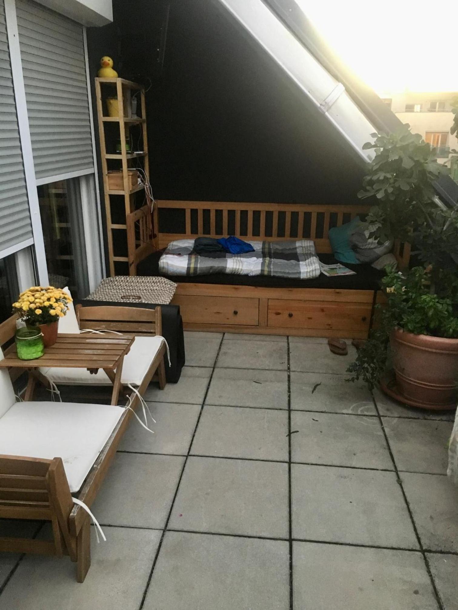 Dachgeschosswohnung mit kostenlosem Parkplatz und Internet!