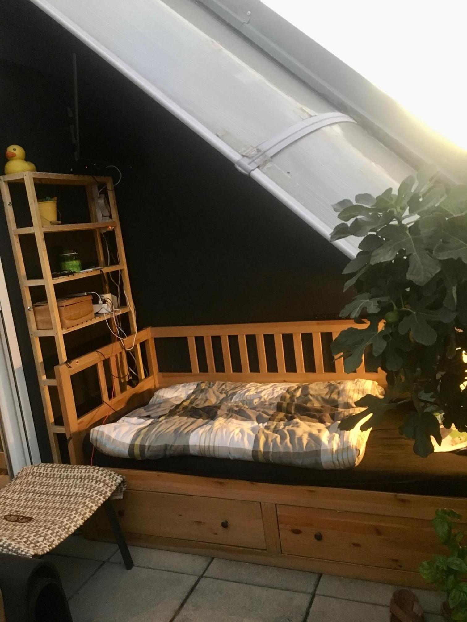Dachgeschosswohnung mit kostenlosem Parkplatz und Internet!