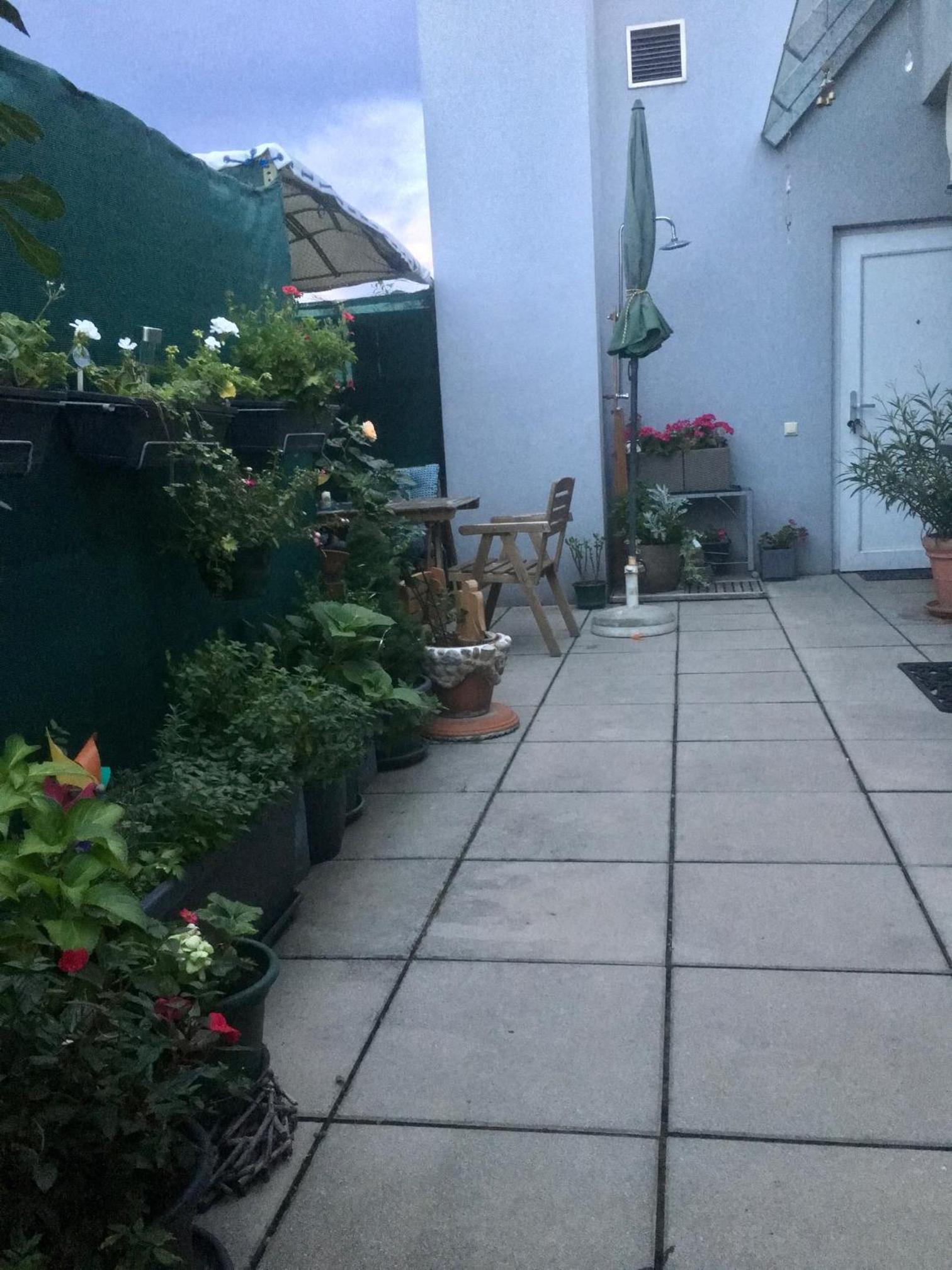 Dachgeschosswohnung mit kostenlosem Parkplatz und Internet!