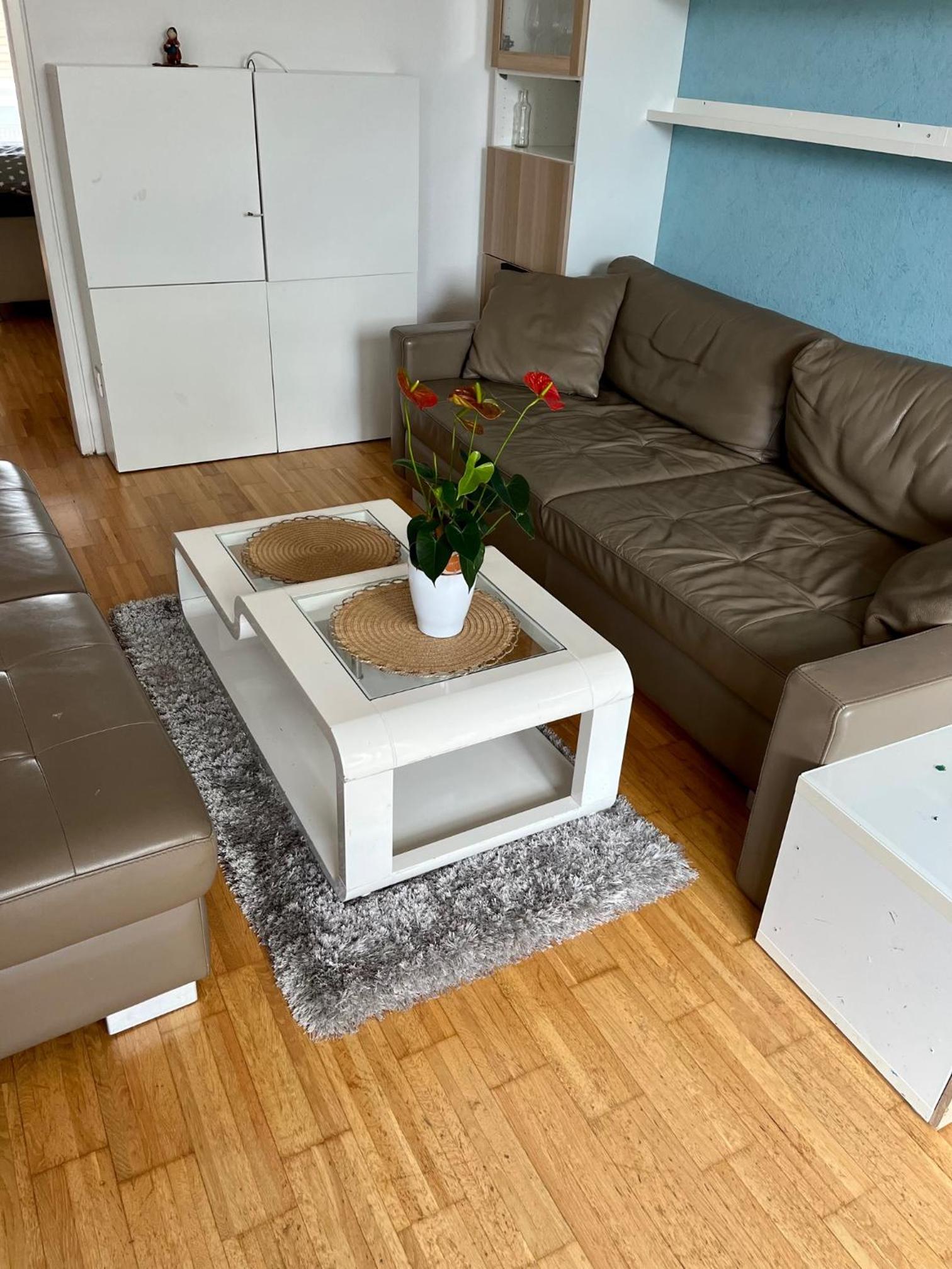 Dachgeschosswohnung mit kostenlosem Parkplatz und Internet!