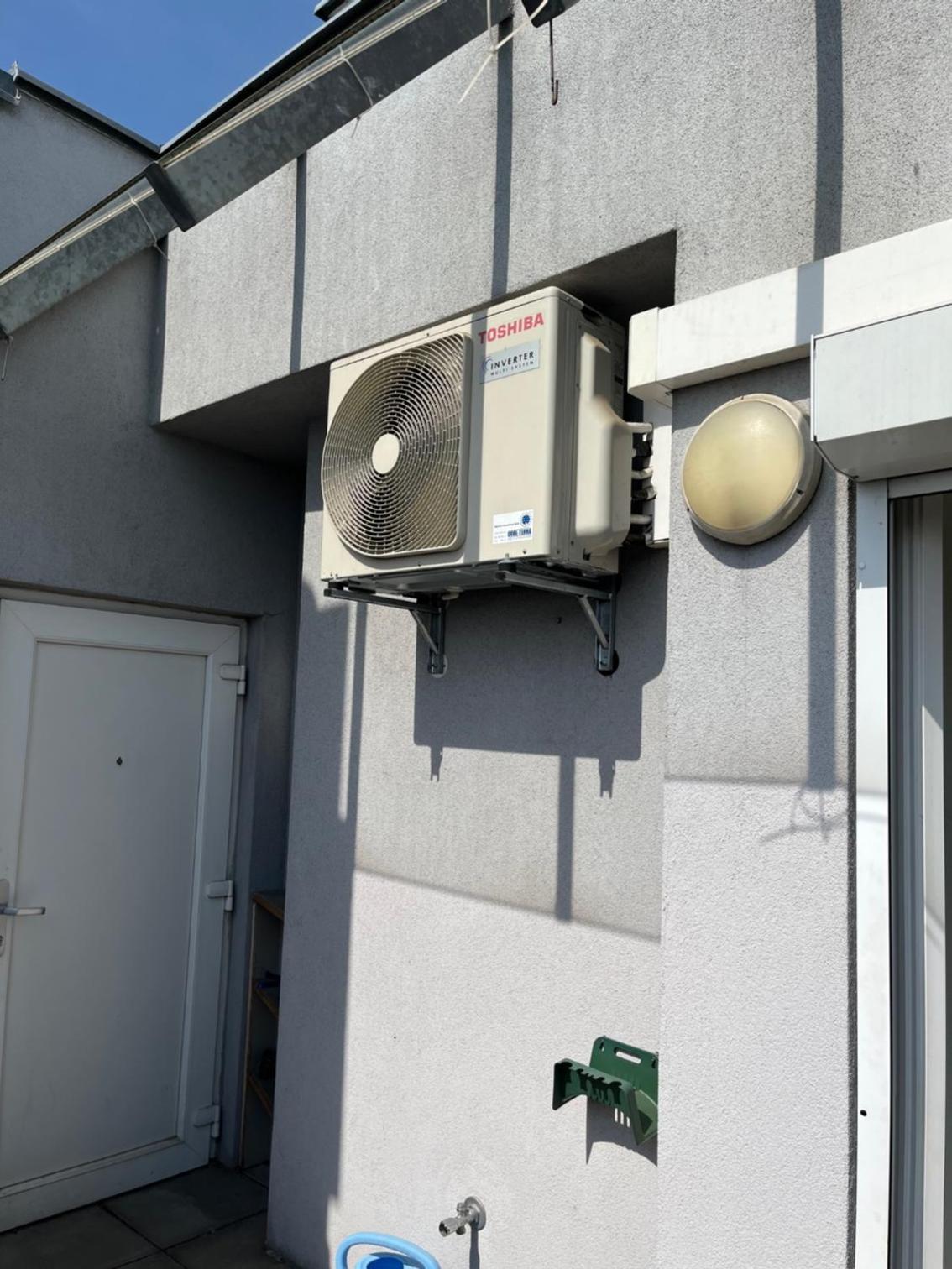 Dachgeschosswohnung mit kostenlosem Parkplatz und Internet!