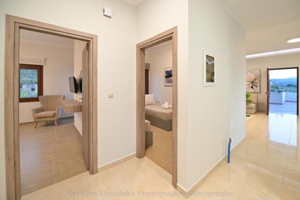 Ianthe Apartment view 4