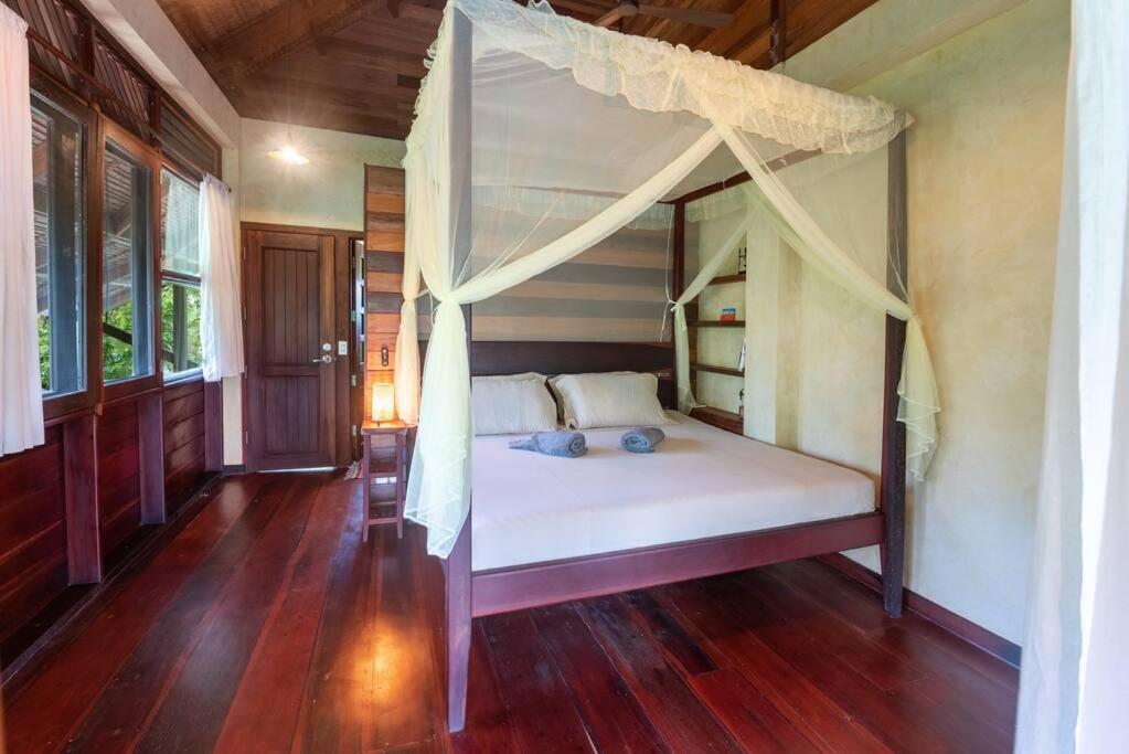 Alaia Hideaway