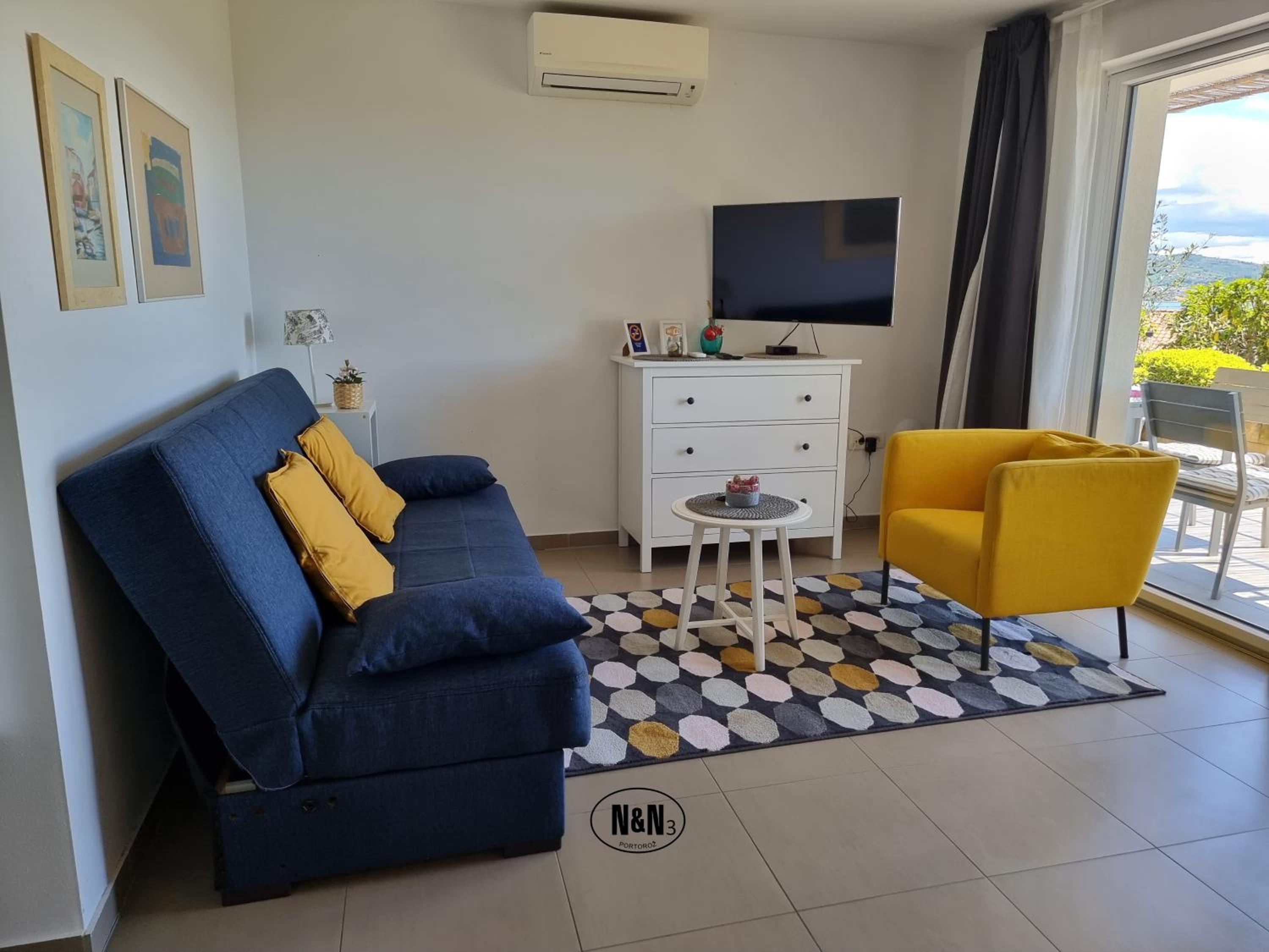 N&N Apartments and Rooms by Locap Group view 3
