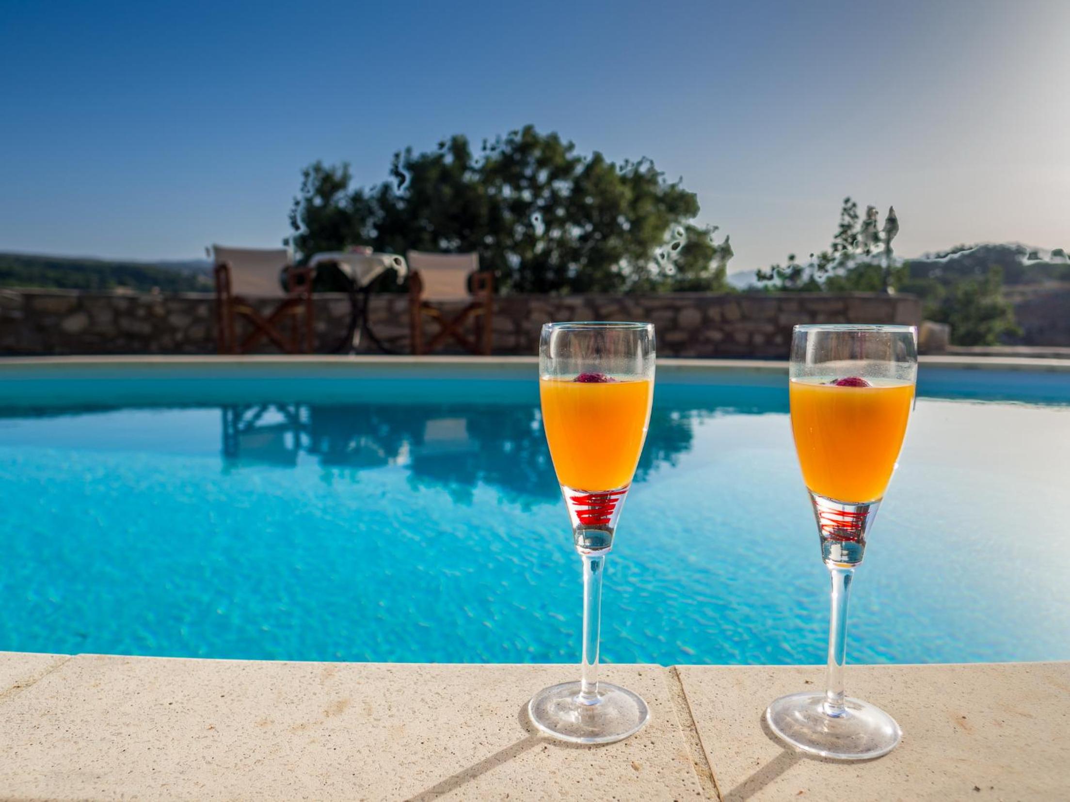 Stone Built Private villa Limeri with pool, BBQ & Shaded Patio