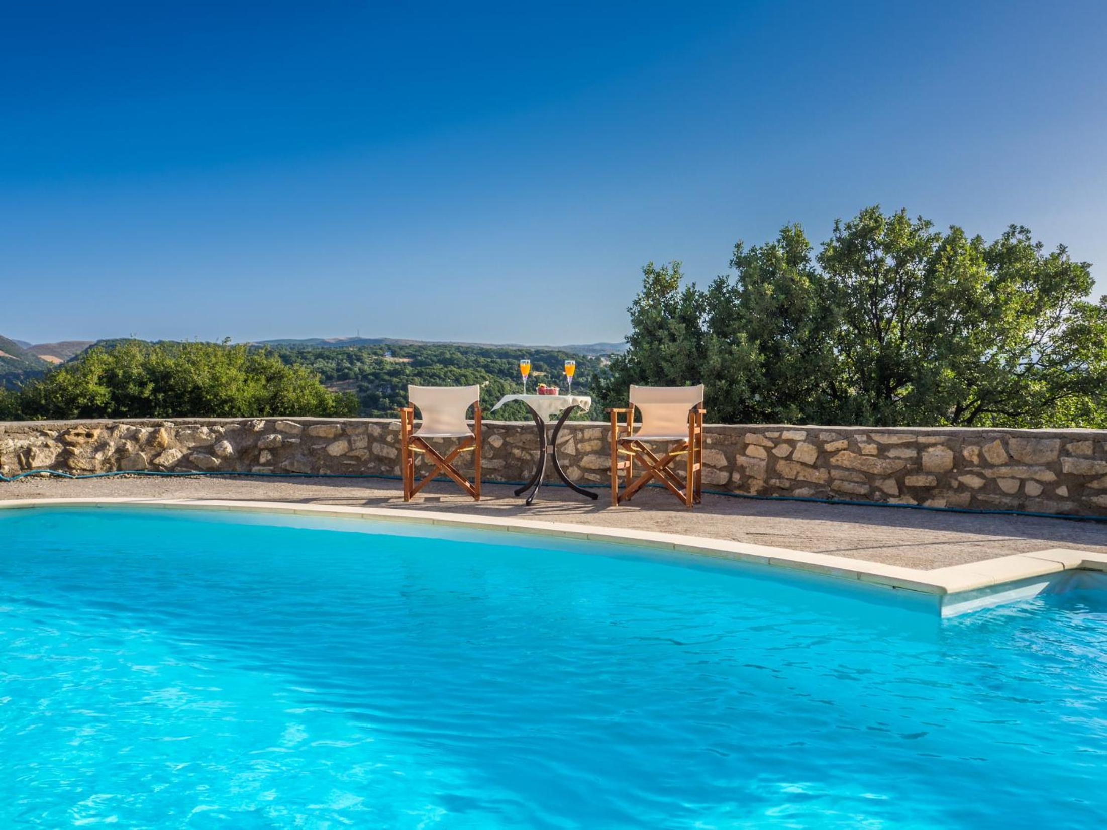 Stone Built Private villa Limeri with pool, BBQ & Shaded Patio