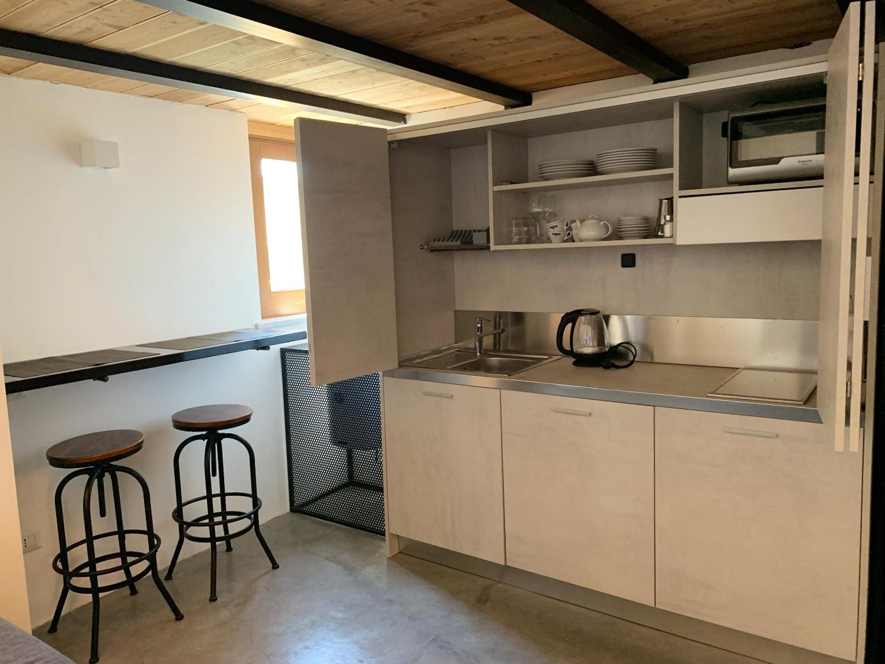 Elegant Studio in Cagliari, 60 m² with balcony and view photo 3