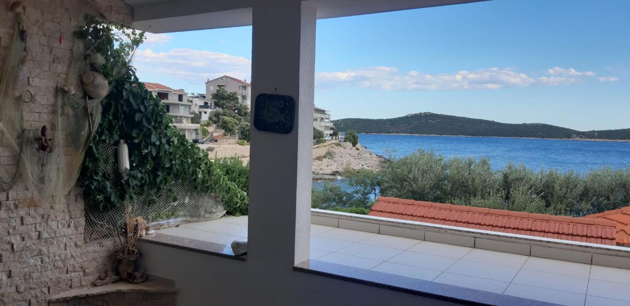 Apartments Luka