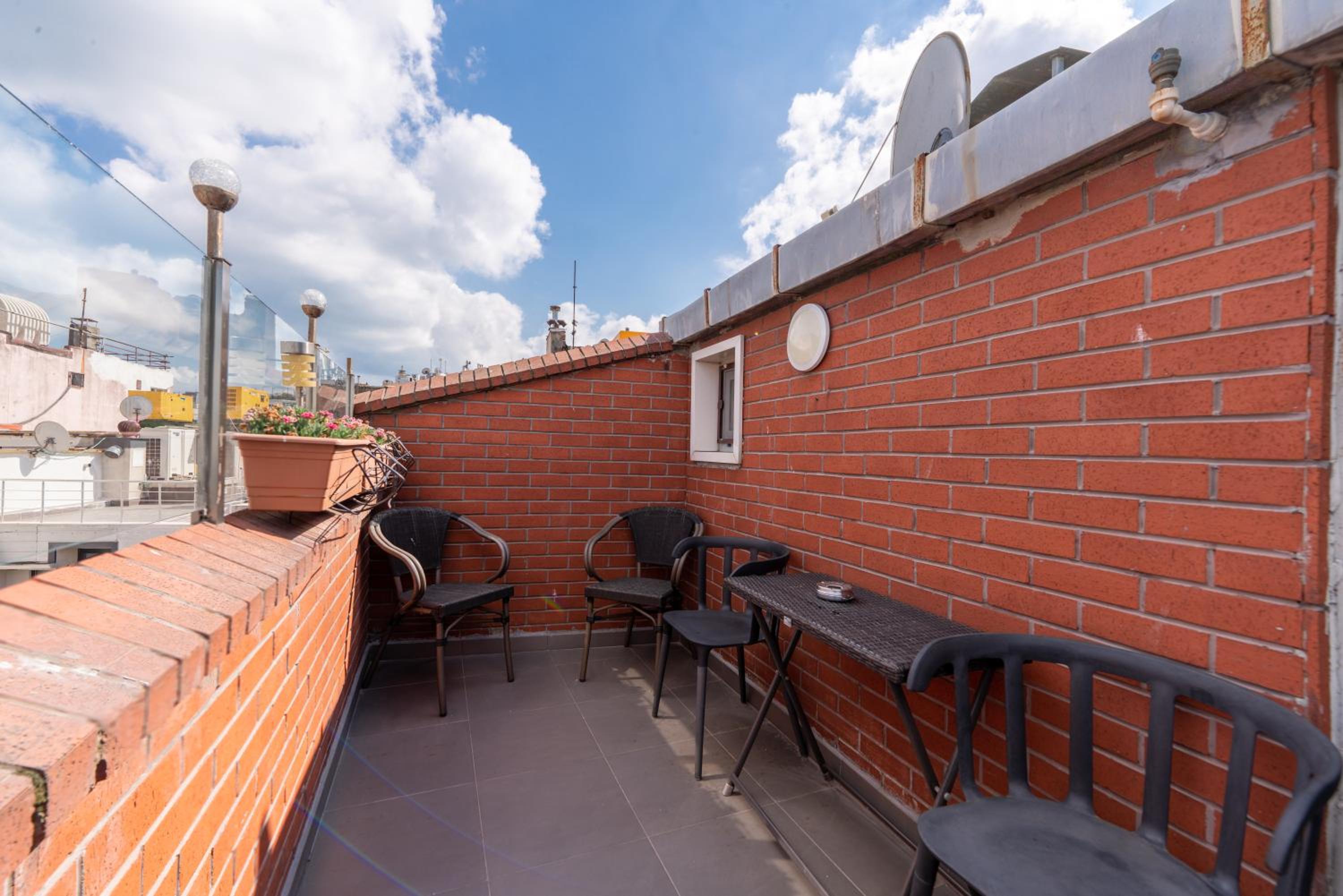 Elanaz Hotel - Image 39