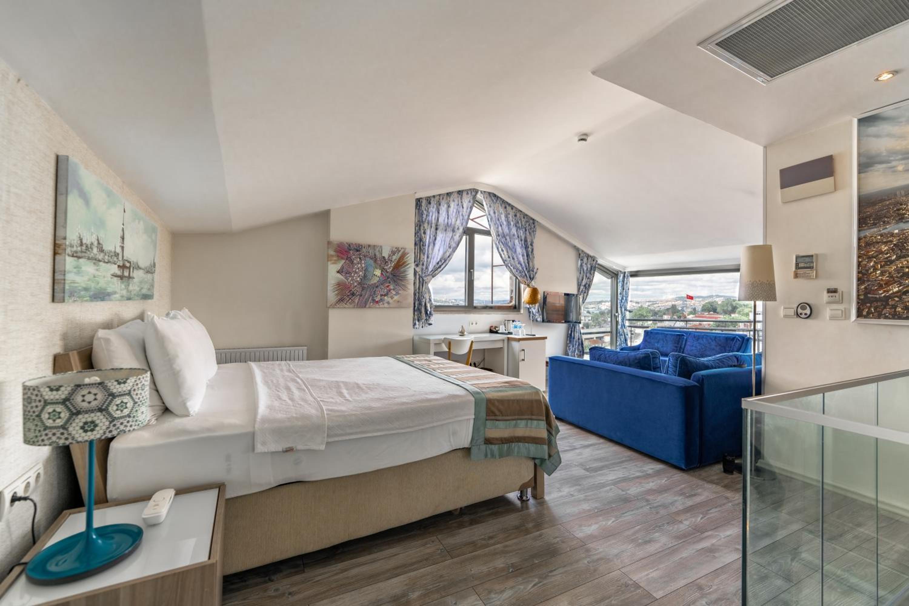 Elanaz Hotel - Image 29