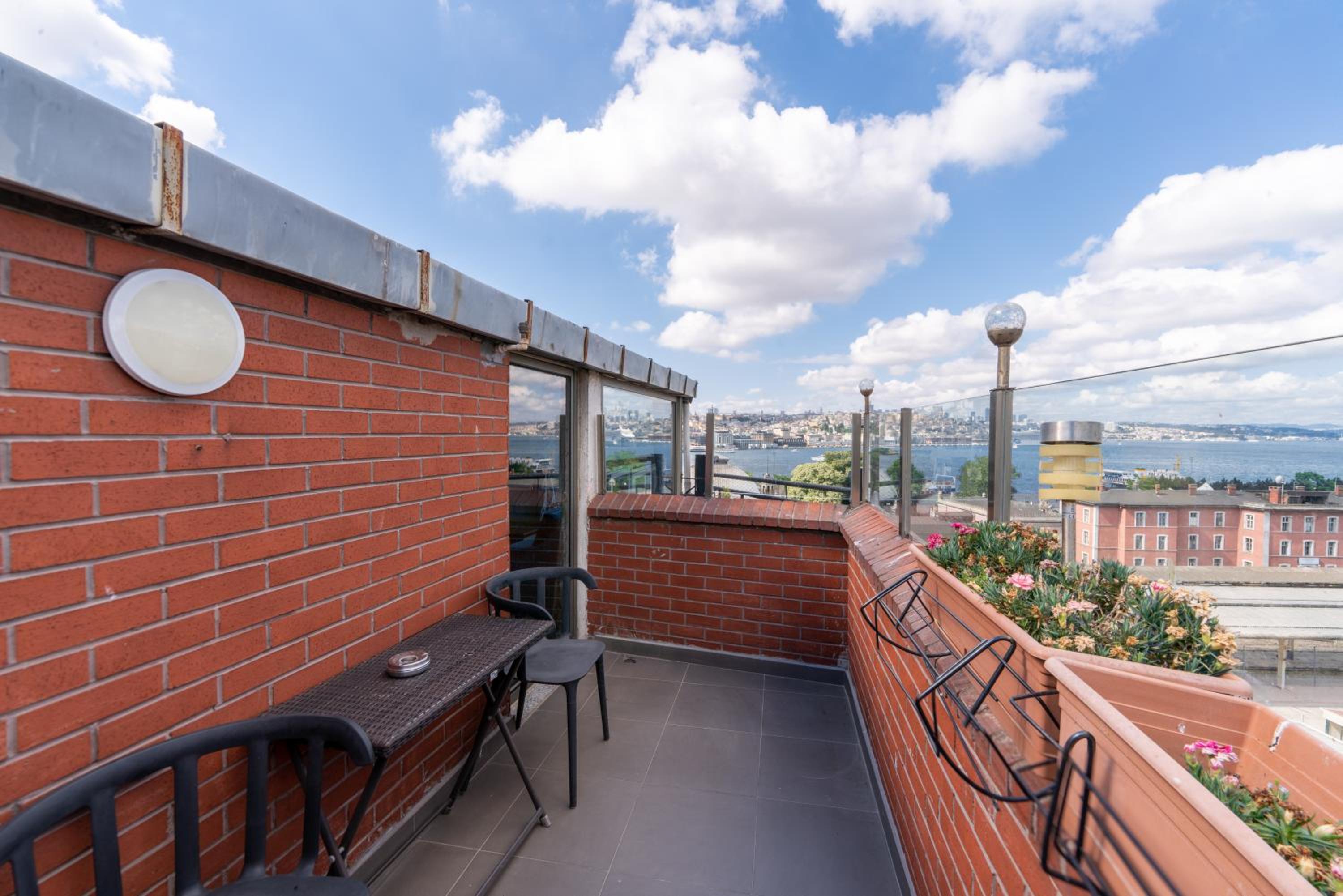 Elanaz Hotel - Image 30