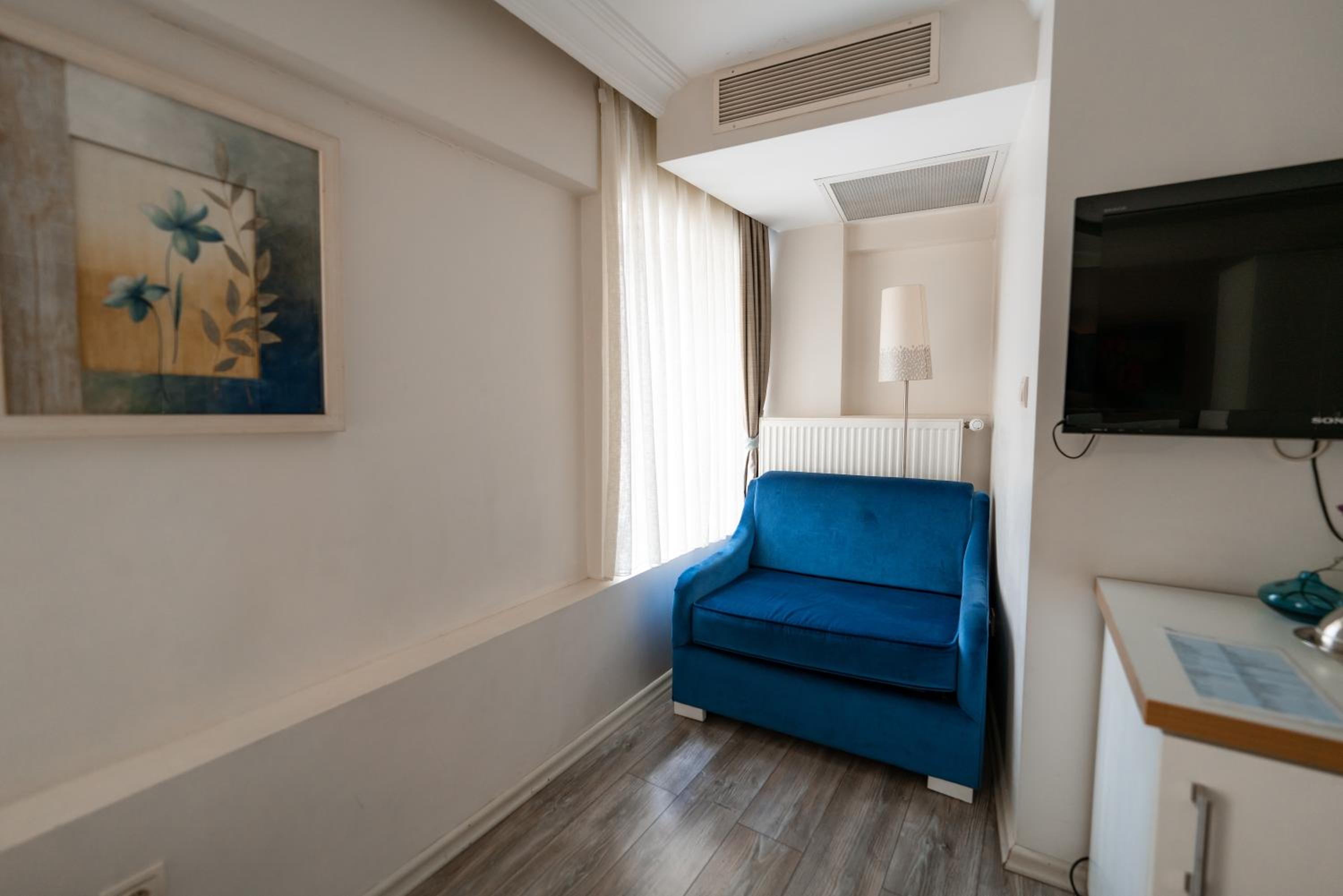 Elanaz Hotel - Image 44