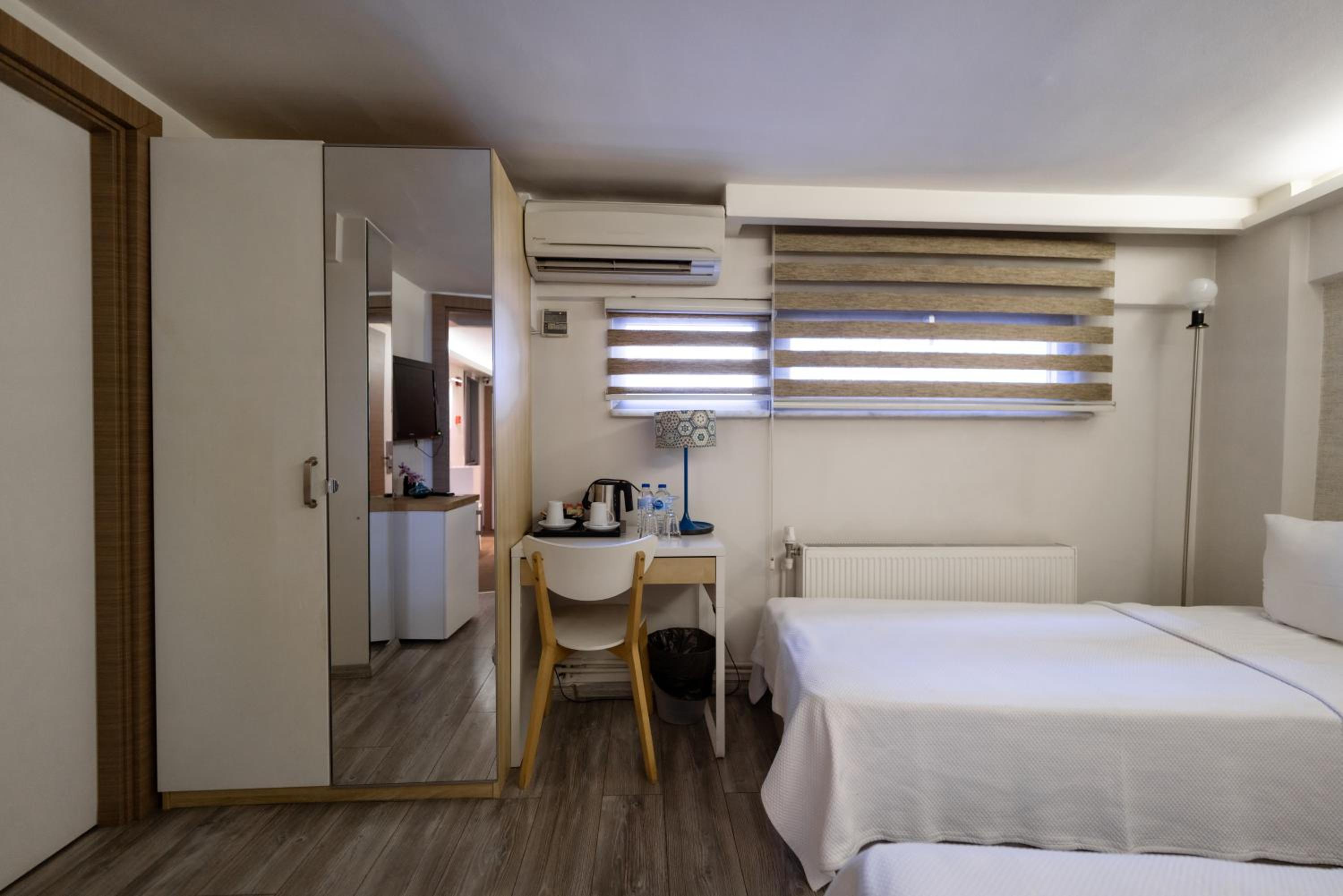 Elanaz Hotel - Image 51