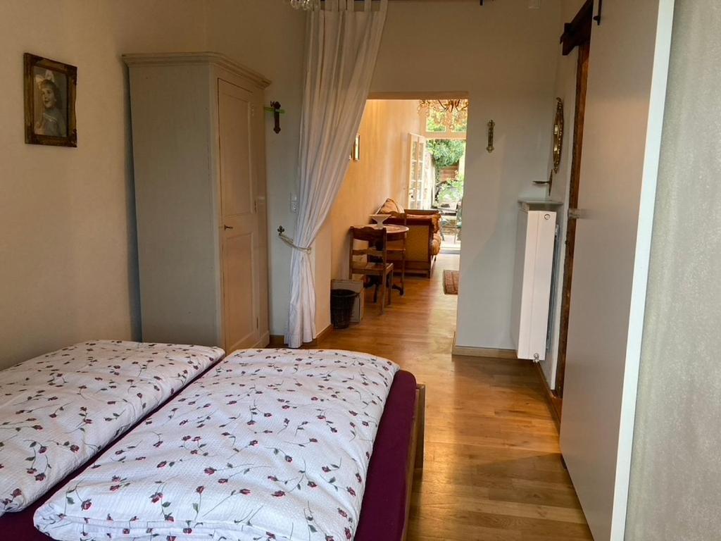 Kristallzimmer - Studio