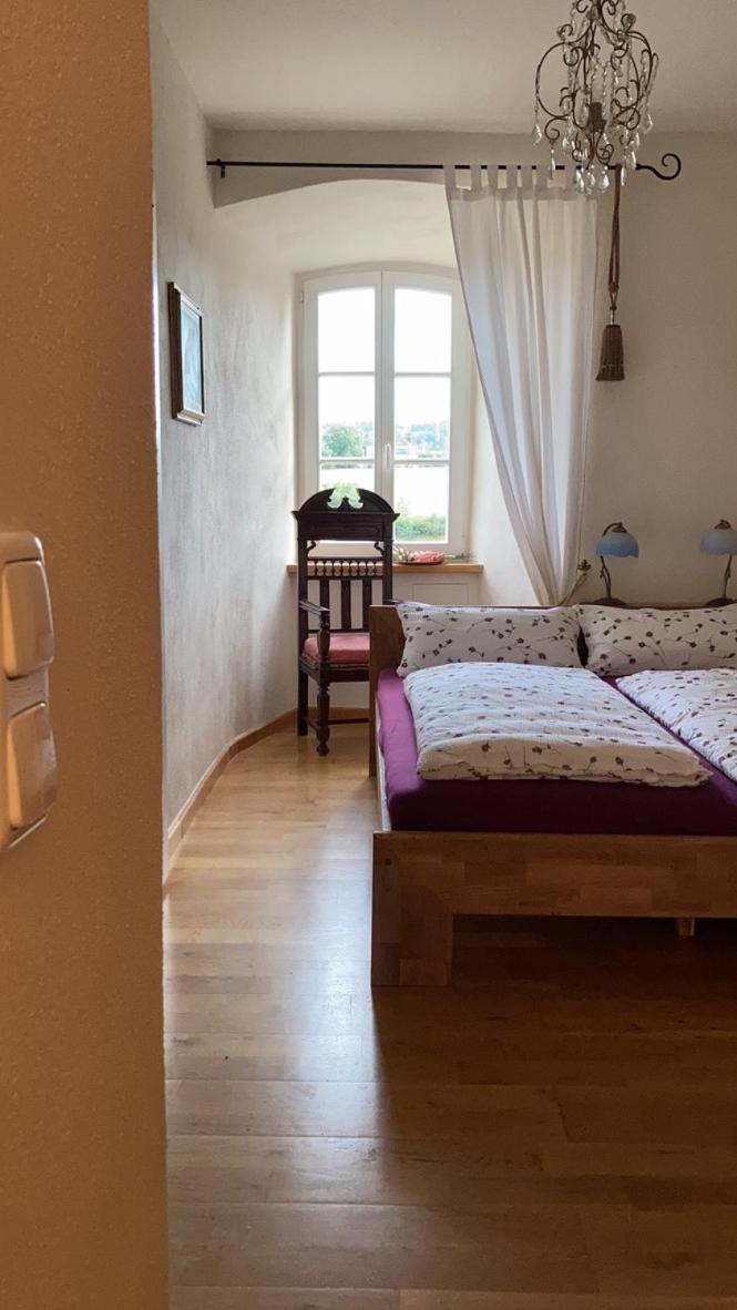 Kristallzimmer - Studio