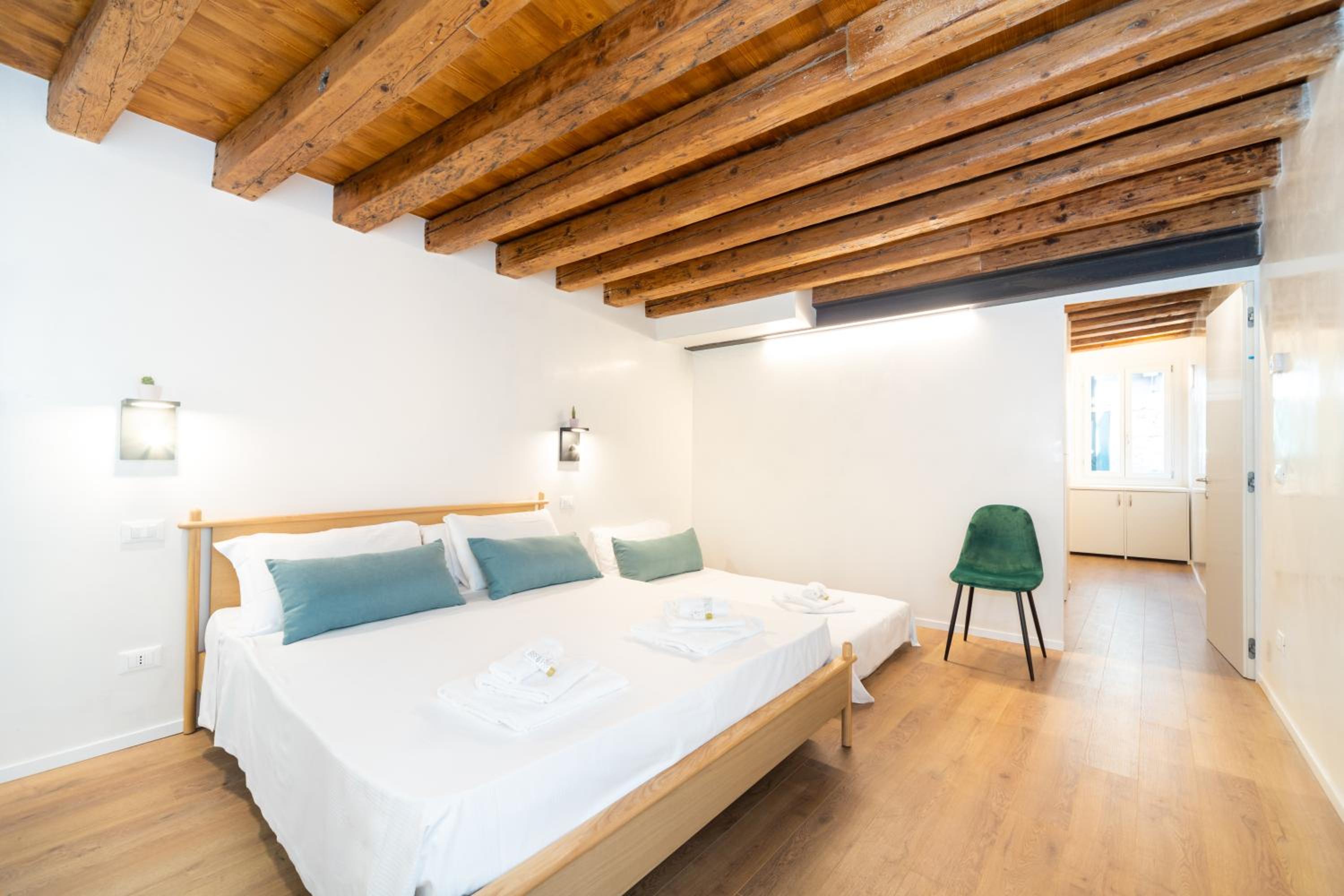 Palazzina Schiavoni by Sarlux