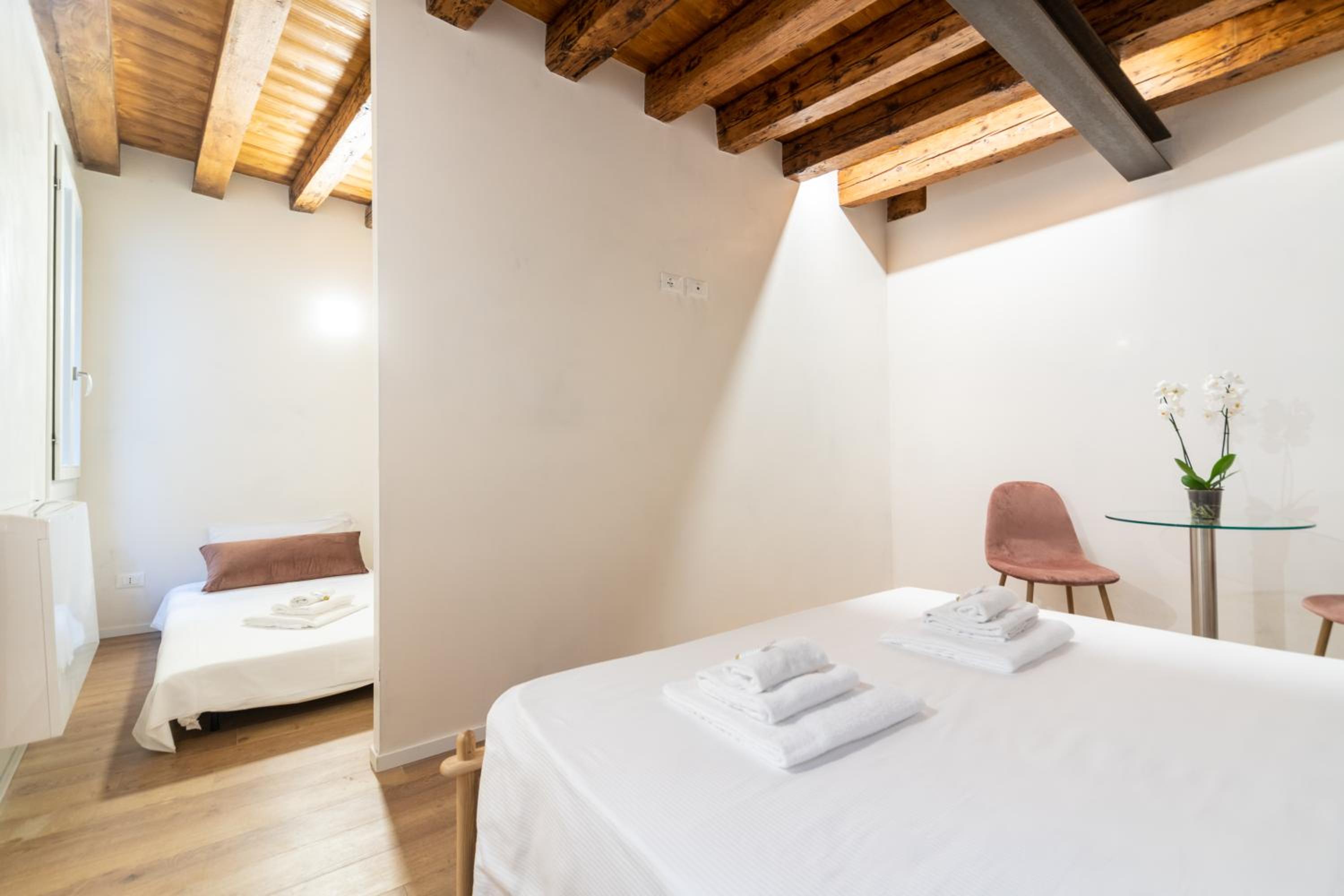 Palazzina Schiavoni by Sarlux