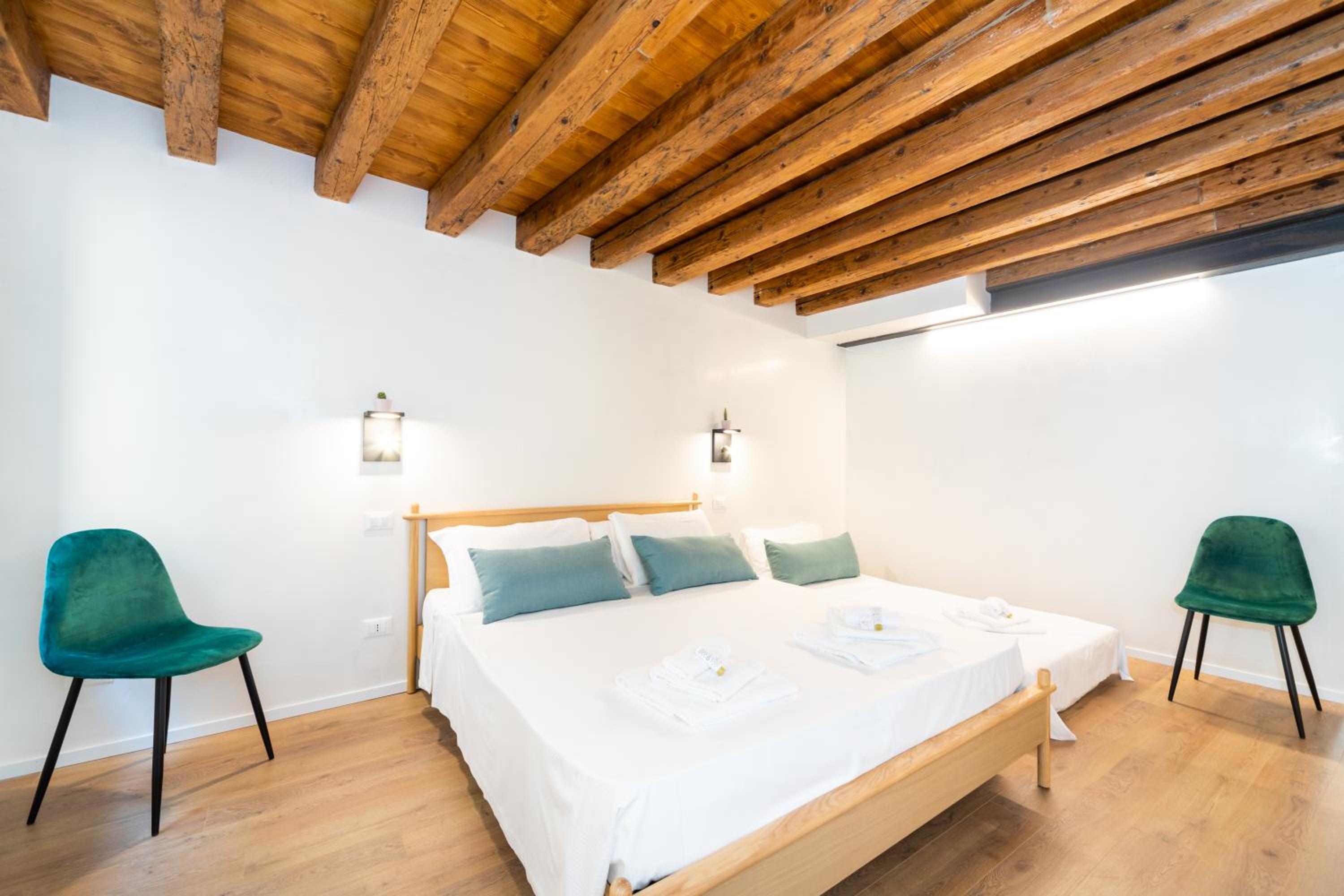 Palazzina Schiavoni by Sarlux