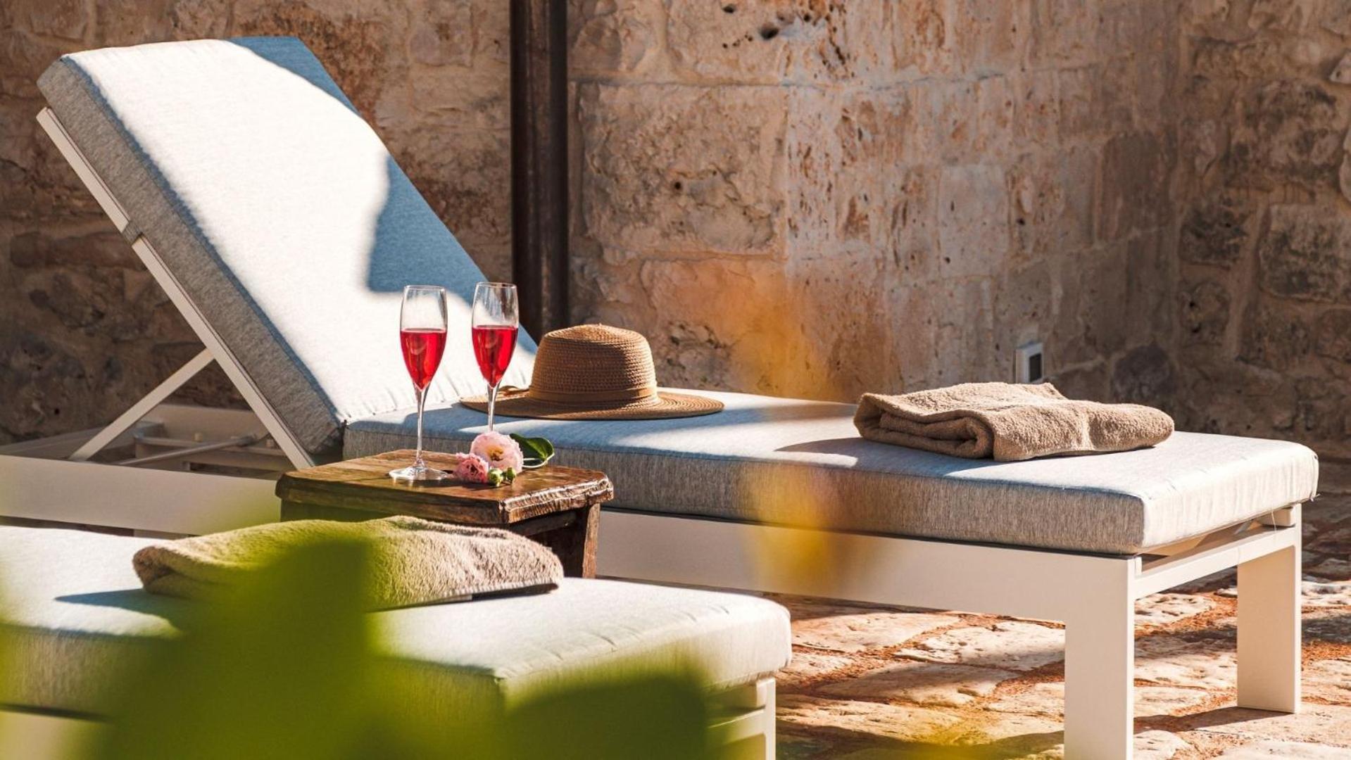 HelloAPULIA Monopoli - Authentic Trulli Petricore with private SPA and pool view 3