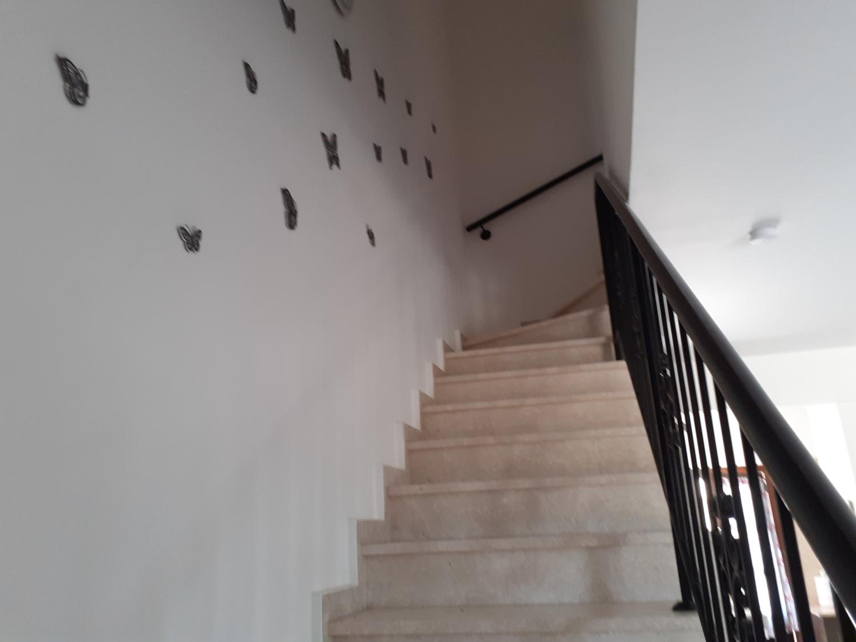 2-Bed House Sleeps 6 -Pool -Free Parking -Netflix view 3