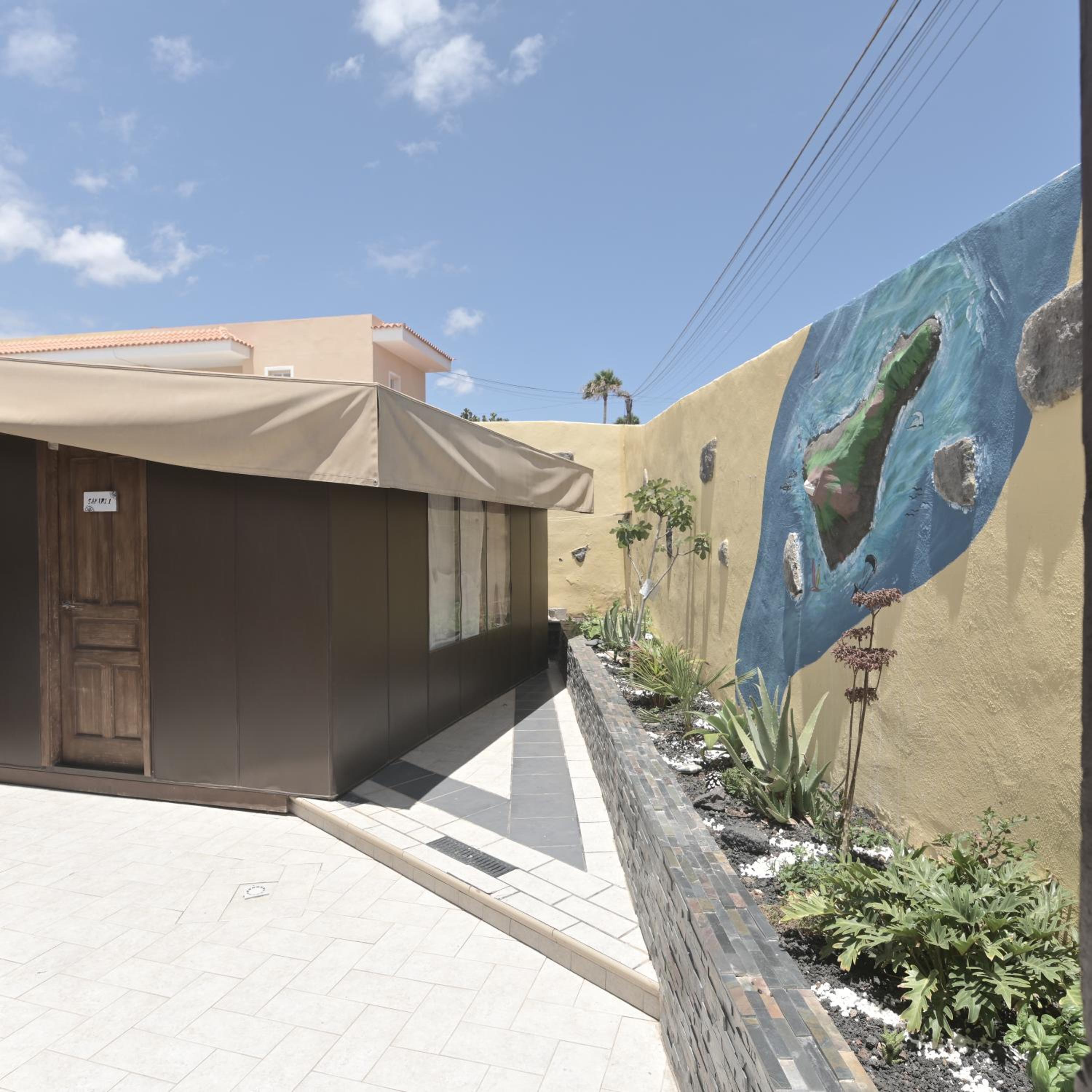 Los Amigos Nest Hostel