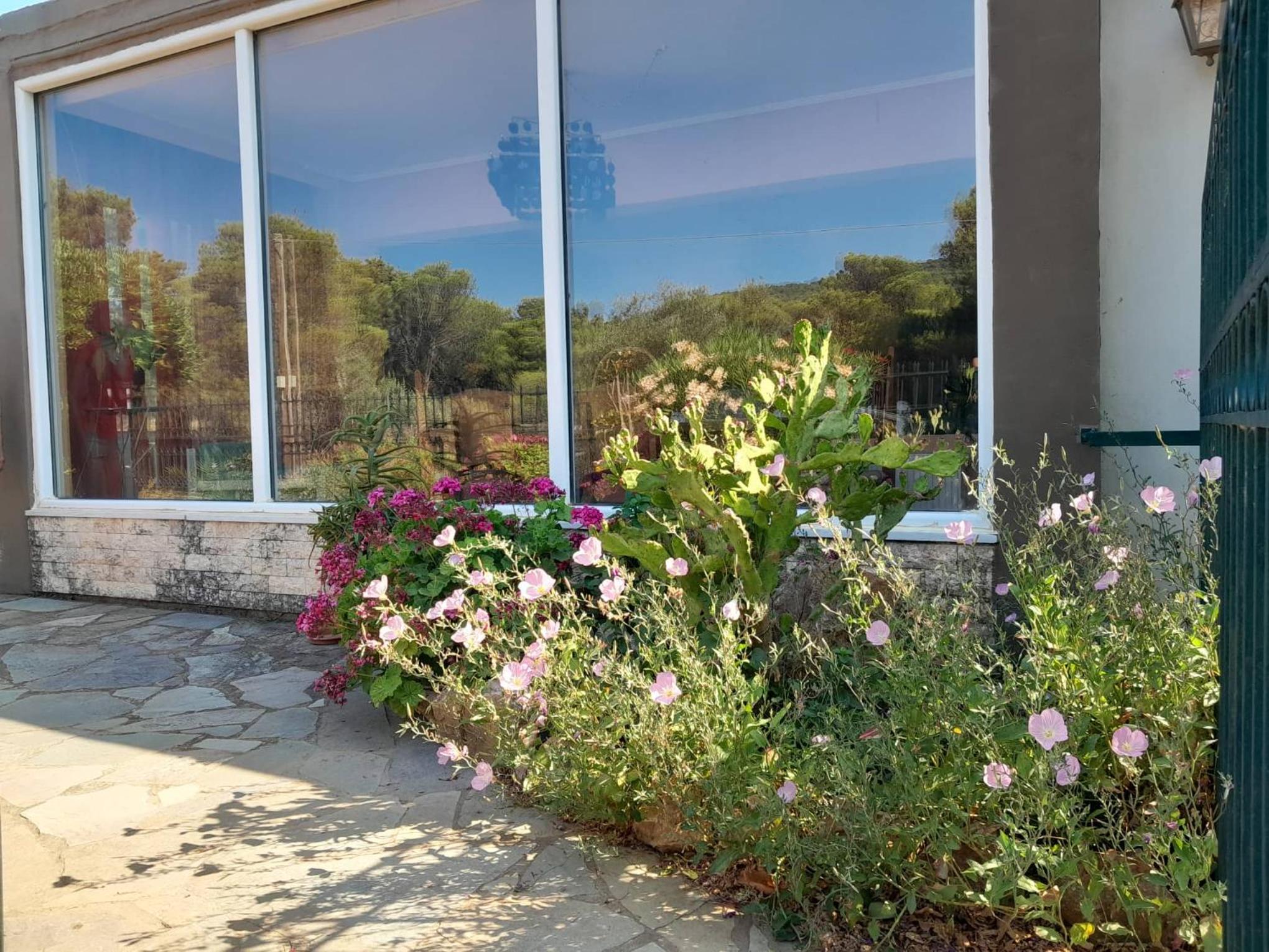 Hotel PARADISE - Image 1